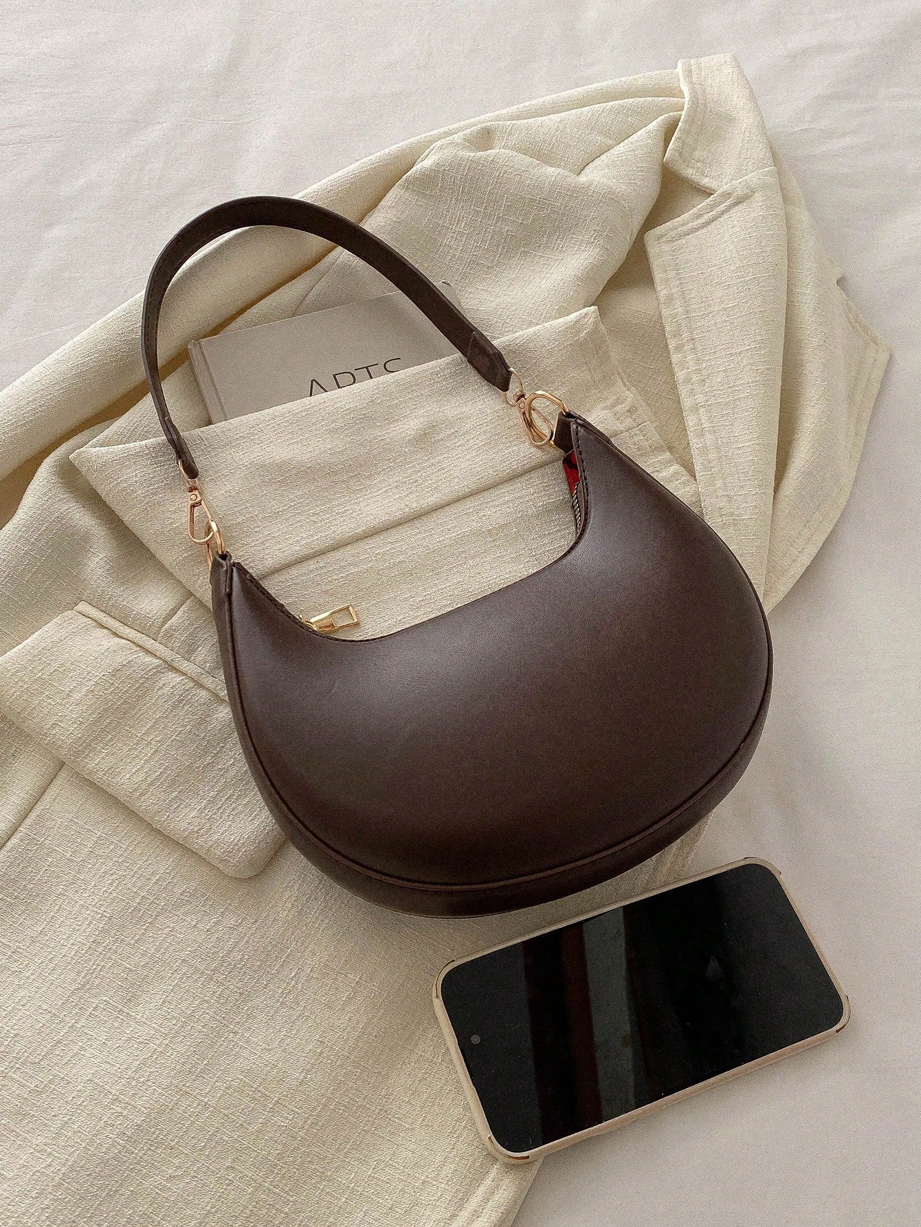 1pc Coffee Brown Crescent-Shaped PU Leather Shoulder Bag, Fashion Simple Solid Color Women Underarm Bag, Autumn/Winter