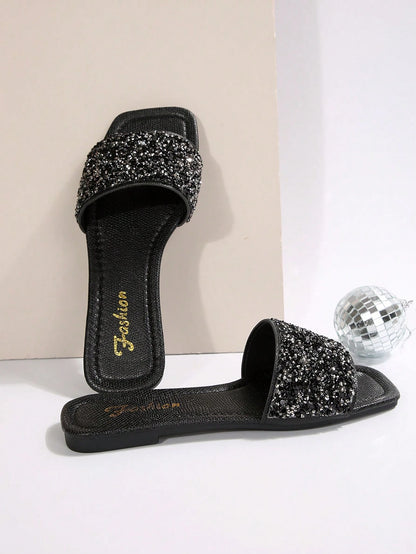 New Plus Size Luxury Anti-Slip Square Toe Mule Rhinestone & Pearl Embellished Fashion Versatile Women Beach Vacation Sandals