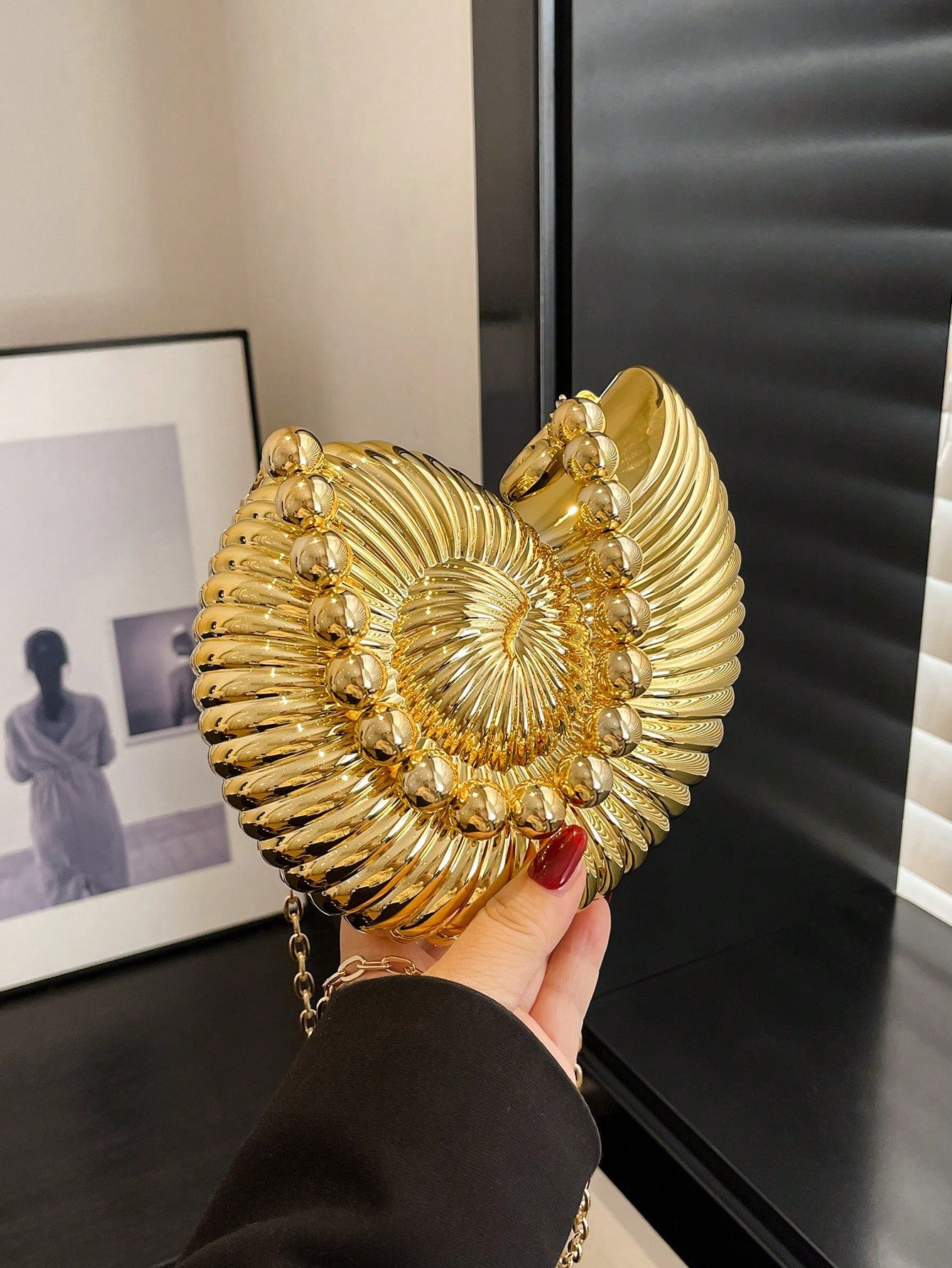 2025 Golden Conch Shaped Shoulder Bag, Detachable Shoulder Strap, Fashionable Lipstick Pouch, Elegant And Fashionable Shoulder Bag, Suitable For Evening Outings