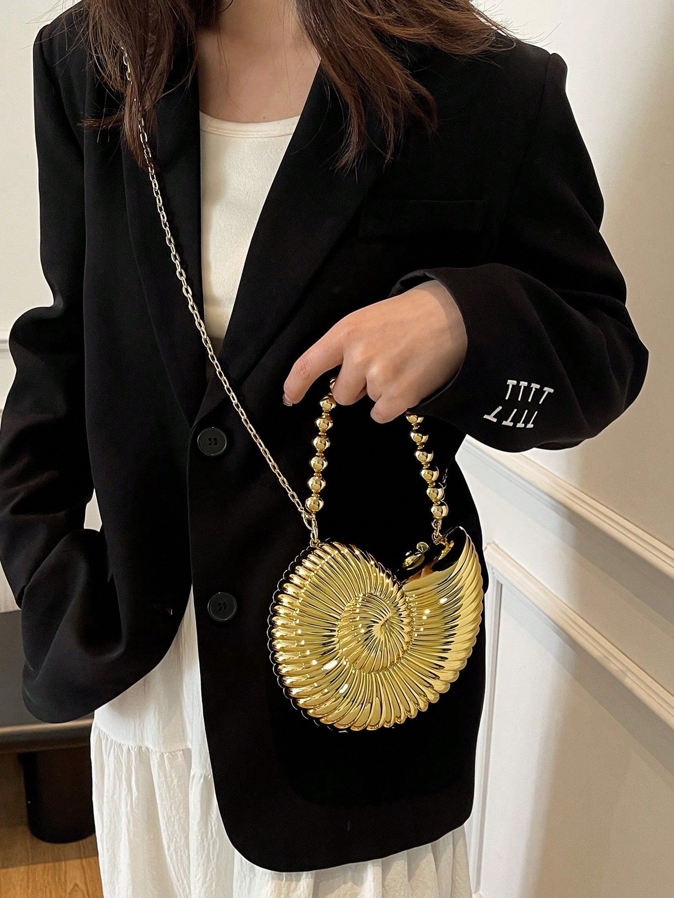 2025 Golden Conch Shaped Shoulder Bag, Detachable Shoulder Strap, Fashionable Lipstick Pouch, Elegant And Fashionable Shoulder Bag, Suitable For Evening Outings