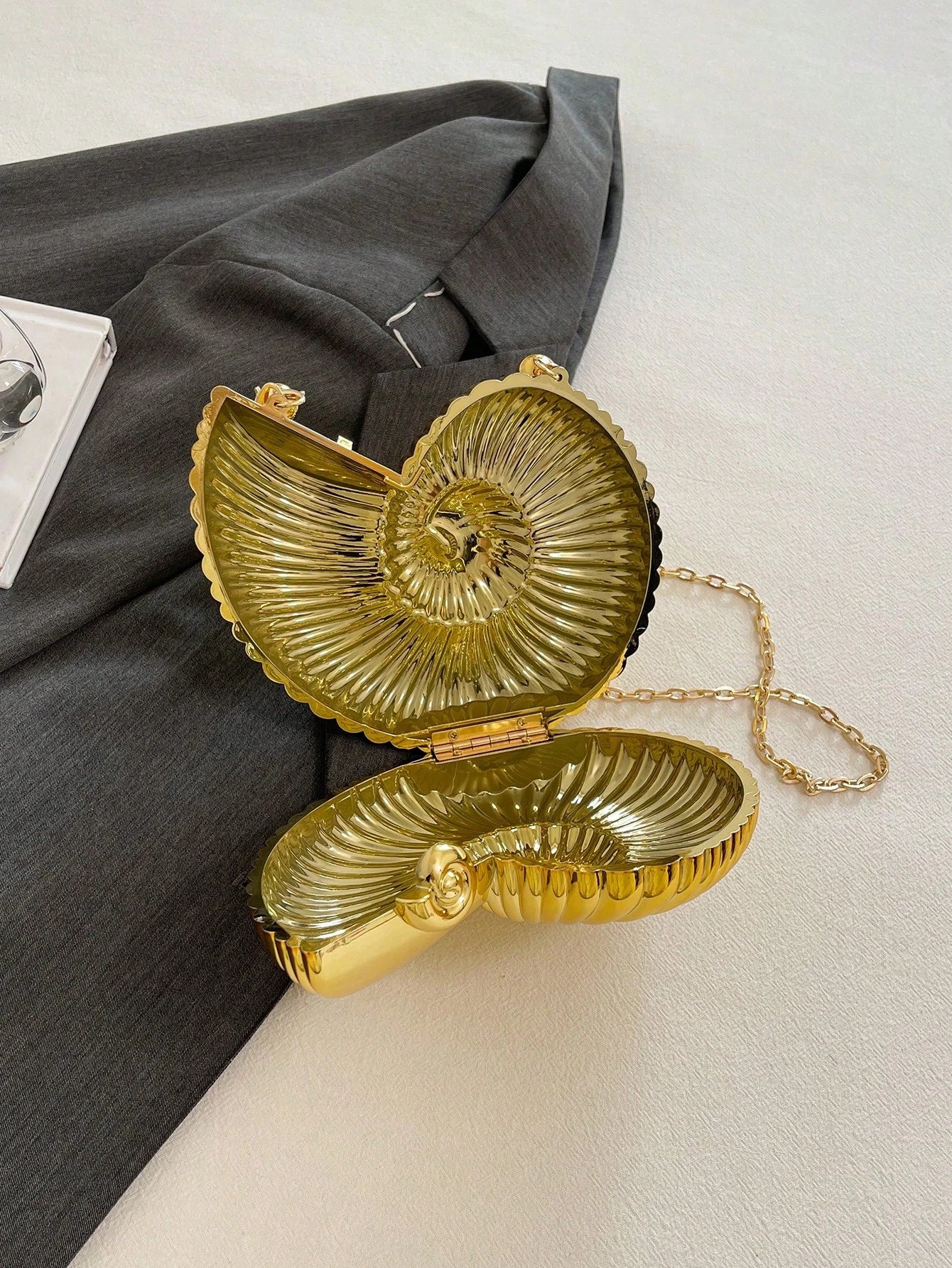 2025 Golden Conch Shaped Shoulder Bag, Detachable Shoulder Strap, Fashionable Lipstick Pouch, Elegant And Fashionable Shoulder Bag, Suitable For Evening Outings