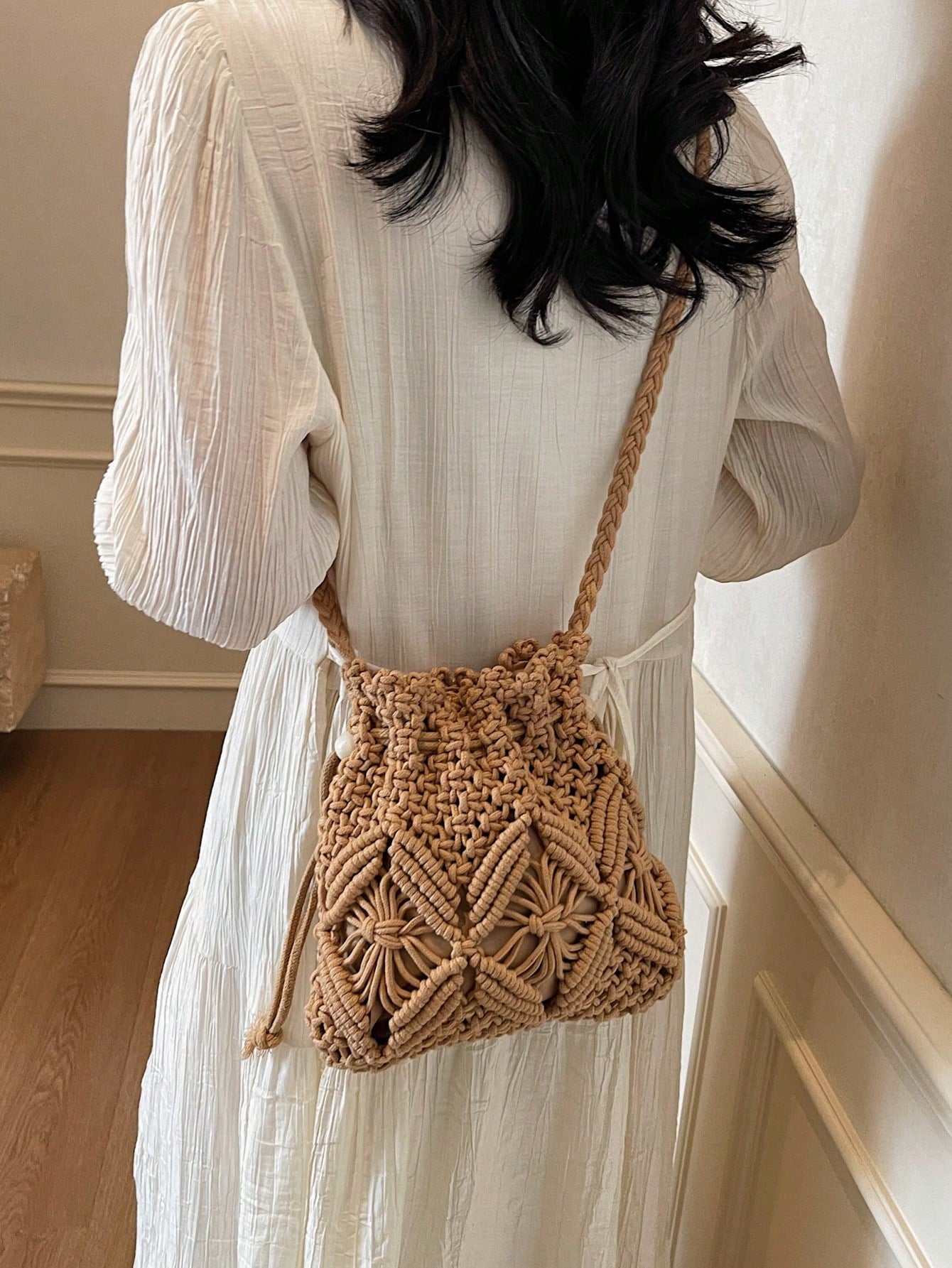 Handwoven Small Crossbody Bag For Women, New Woven Messenger Bag, Niche Beach Casual Shoulder Bag, Mini Square Envelope Bag, Crossbody Bag, Suitable For Beach Resort