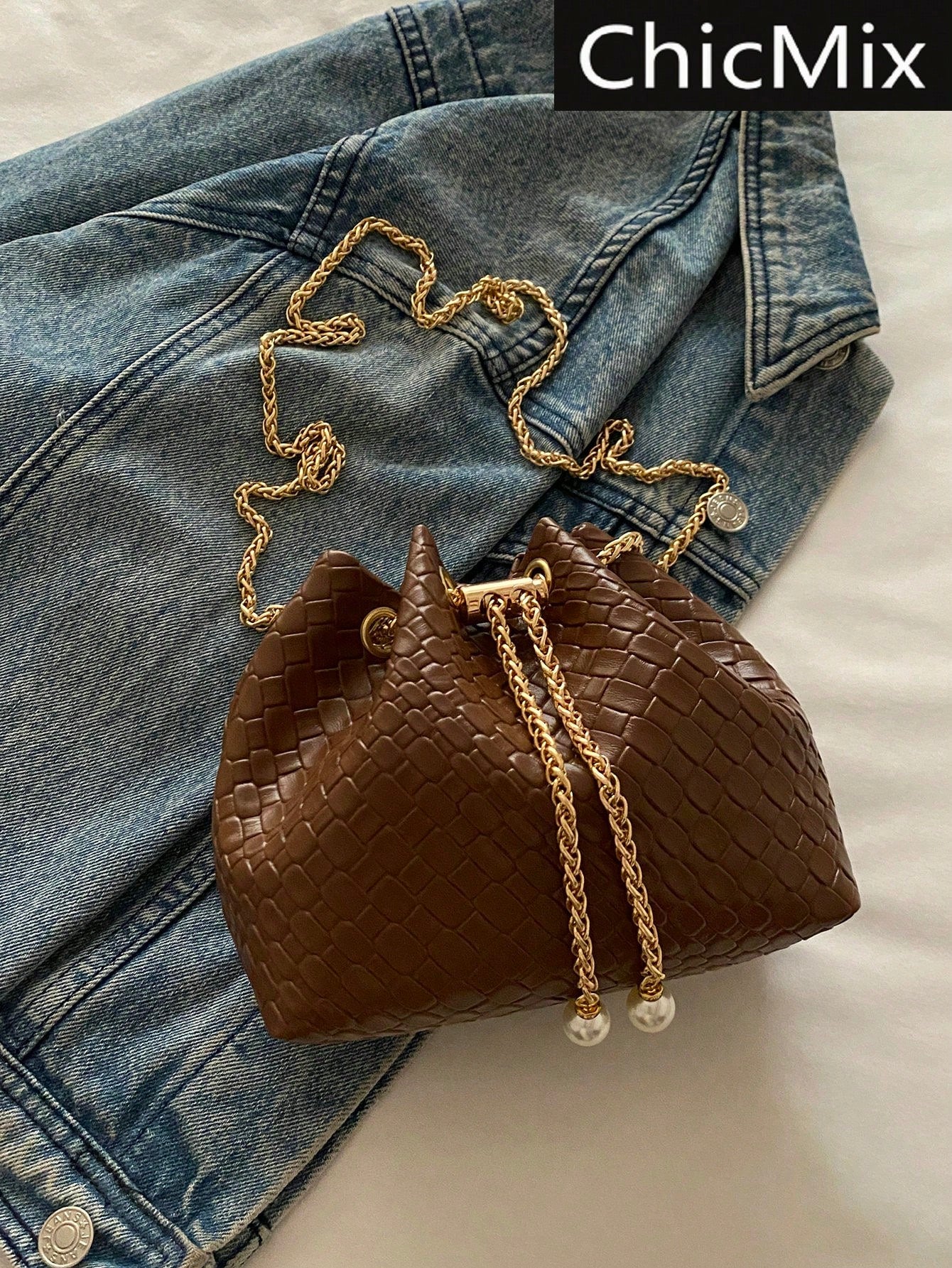 Fashion Solid Color Hollow Out Woven Chain Drawstring Mini Crossbody Bucket Bag