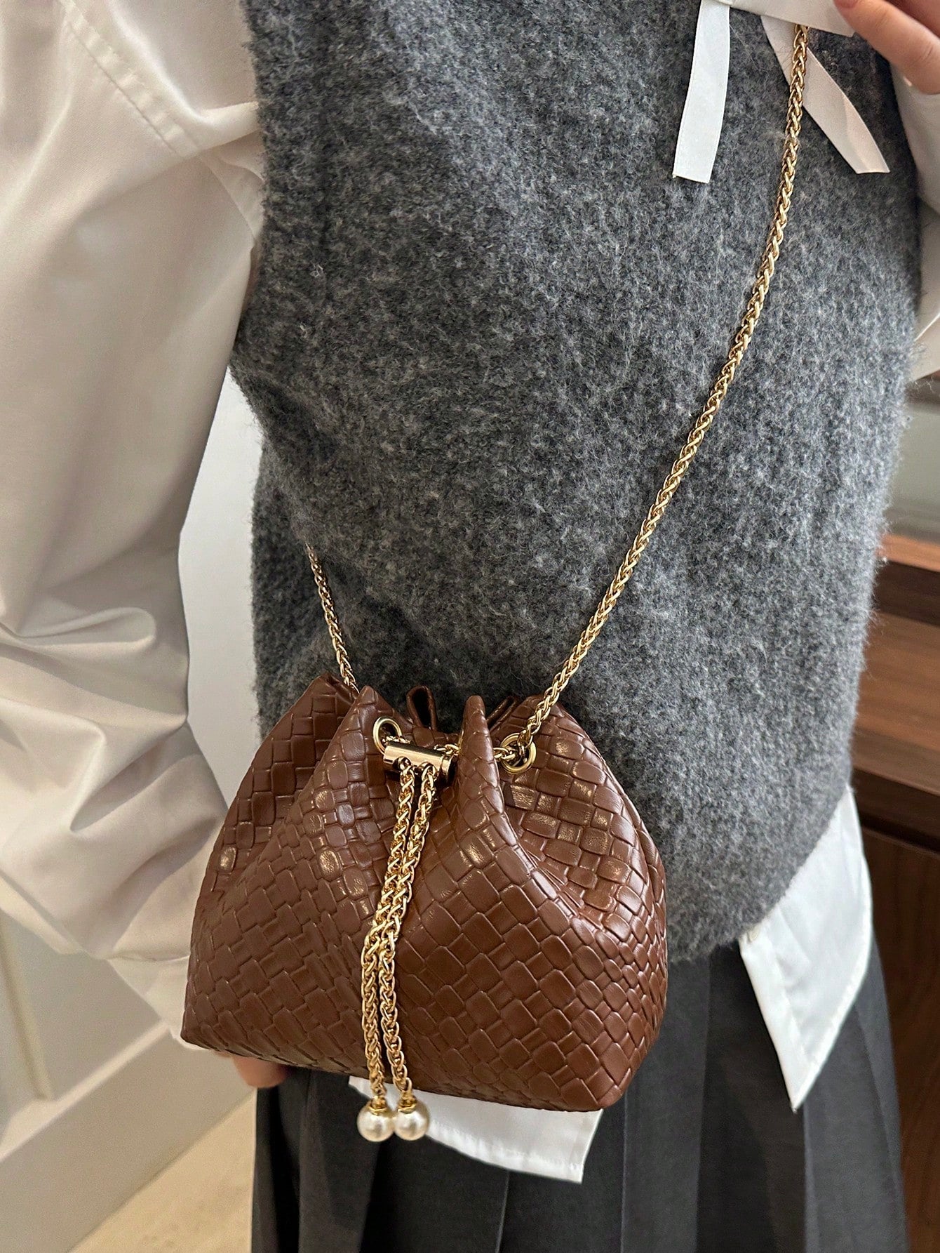 Fashion Solid Color Hollow Out Woven Chain Drawstring Mini Crossbody Bucket Bag