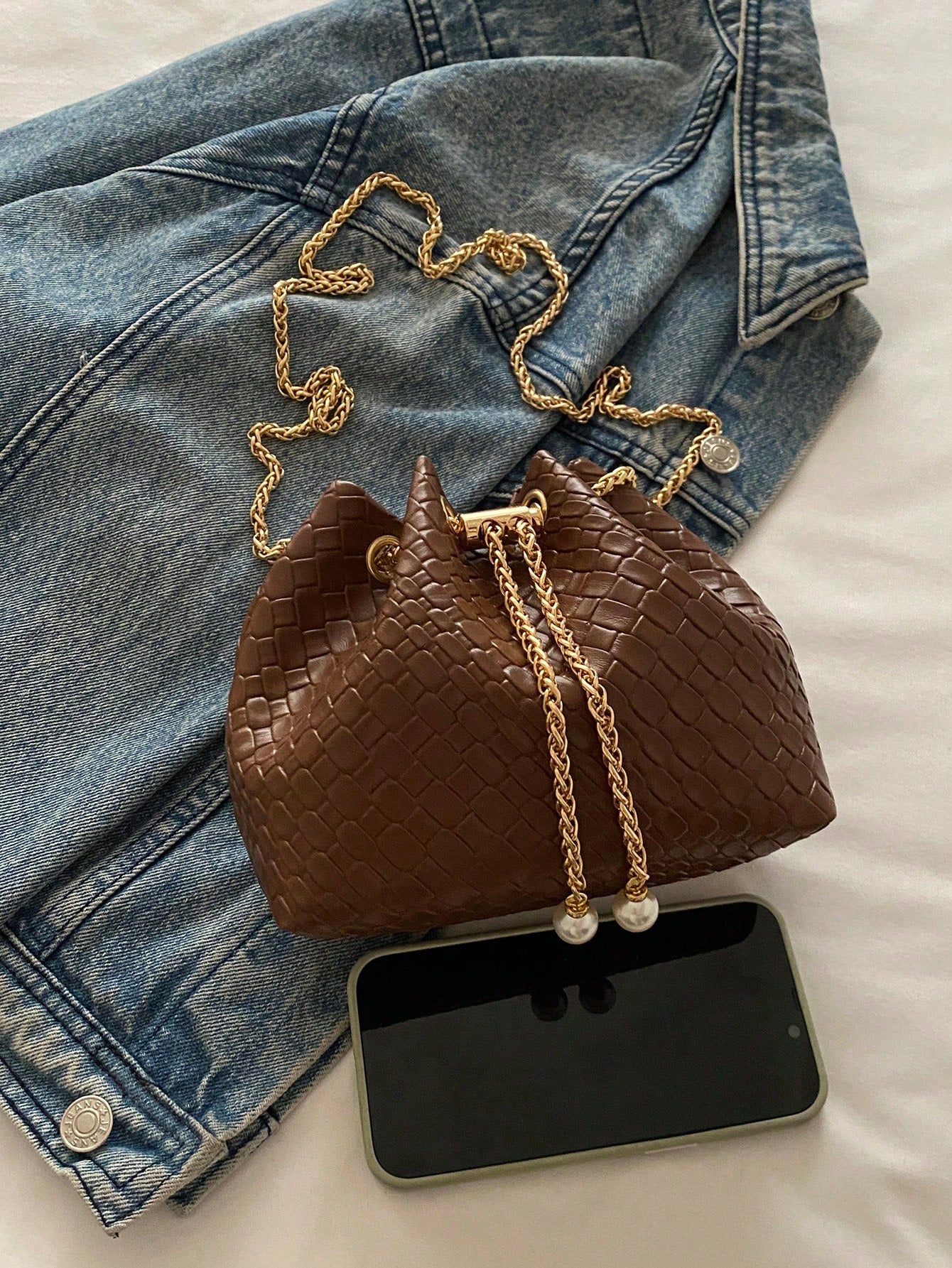 Fashion Solid Color Hollow Out Woven Chain Drawstring Mini Crossbody Bucket Bag