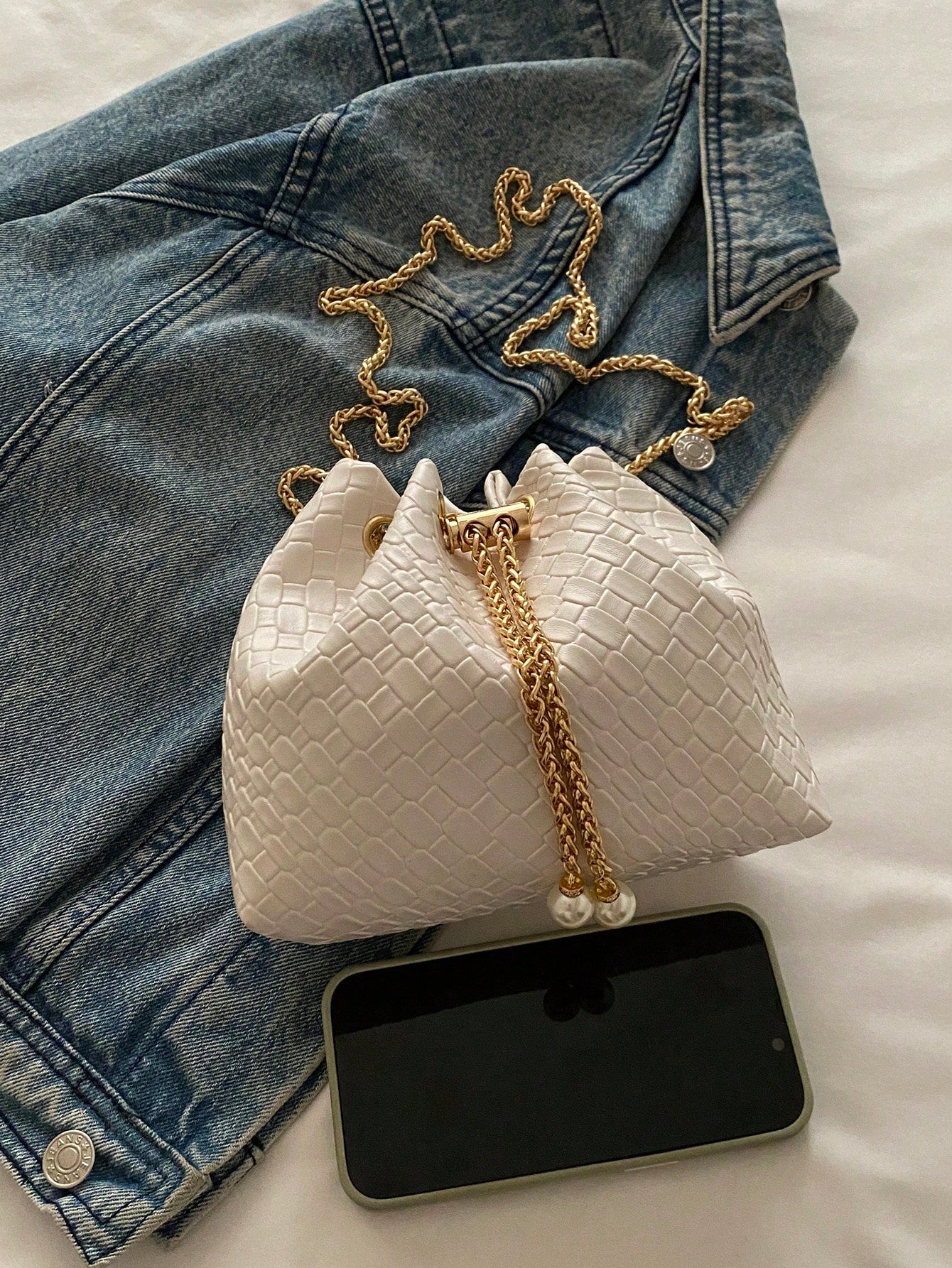 Fashion Solid Color Hollow Out Woven Chain Drawstring Mini Crossbody Bucket Bag