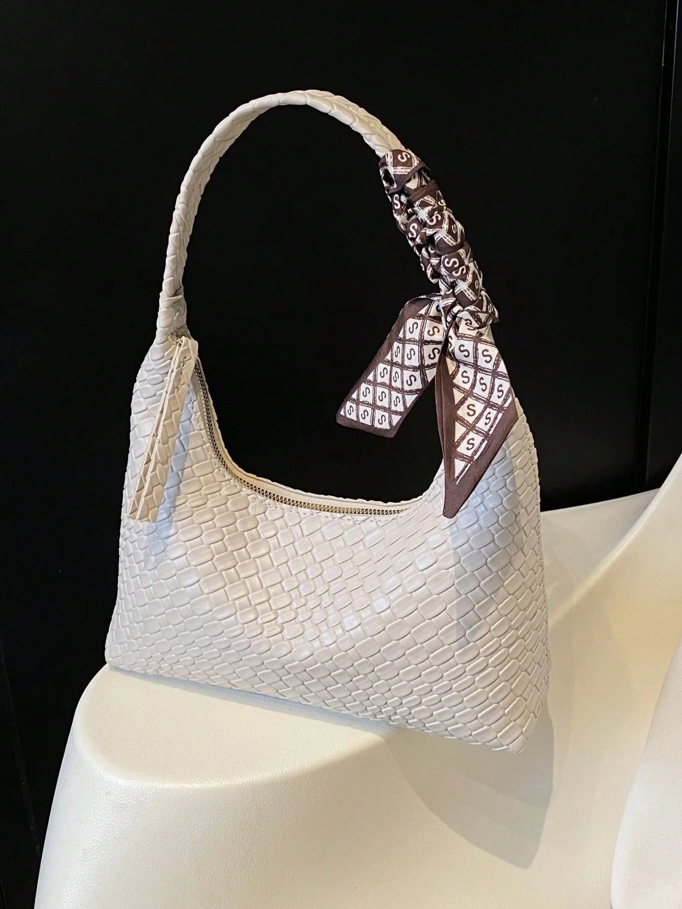 Minimalist Women's Shoulder Bag With Scarf