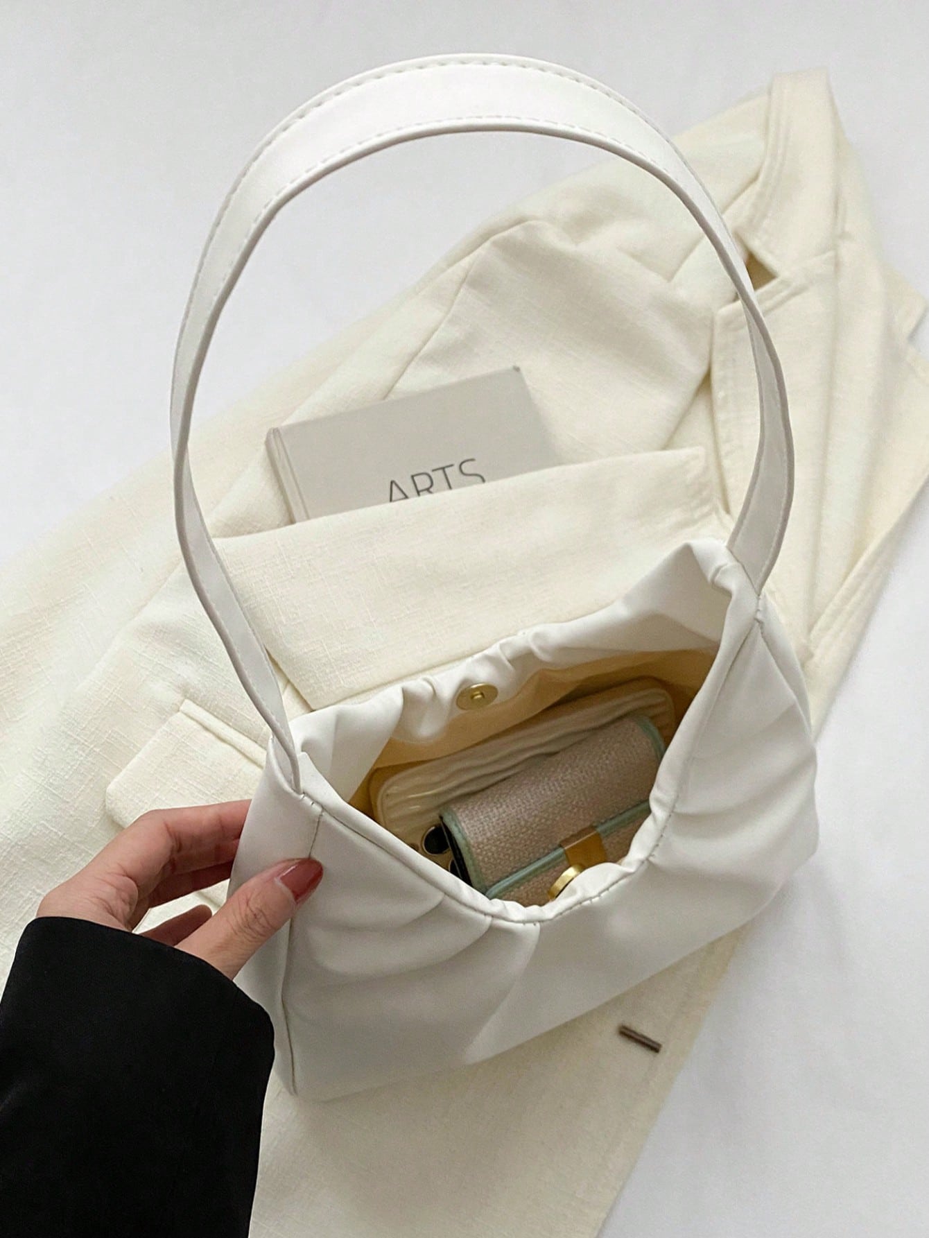 Stylish Shoulder Bag, New Solid Color Pleated Fresh Handbag With Quality Underarm Design, Suitable For Spring & Autumn