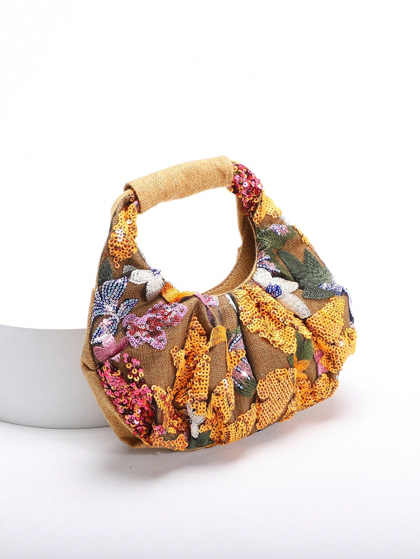 2024 Spring New Arrival Women Handbag, One Piece Of Solid Color Pearl Glossy PU Cloud Bag, Fashionable And Concise Stitching Design With Elegant Elegant For Lady, Foldable And Wrinkled Bag Style.