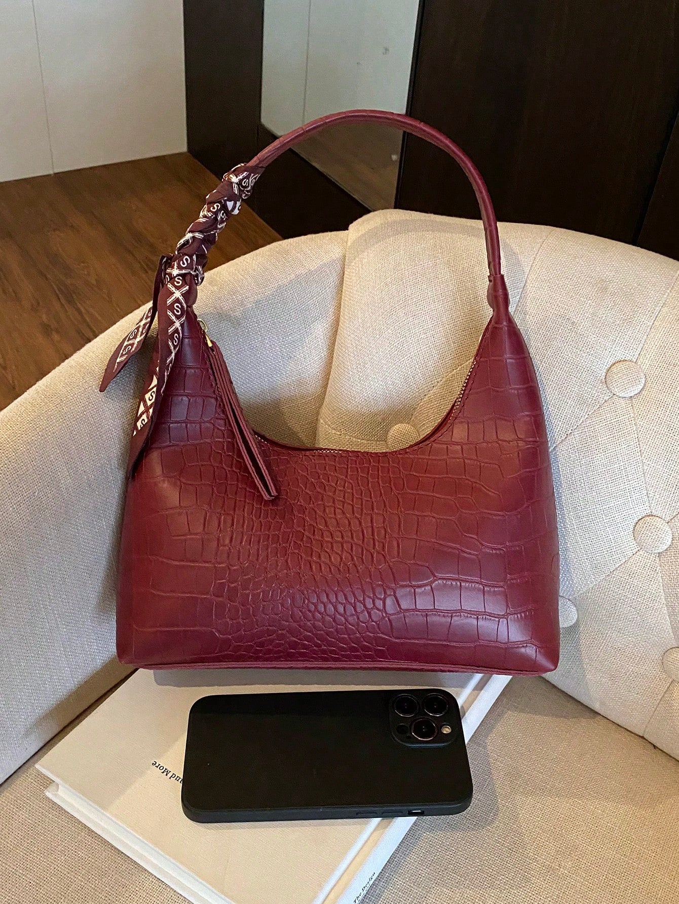 Minimalist Women's Shoulder Bag With Scarf