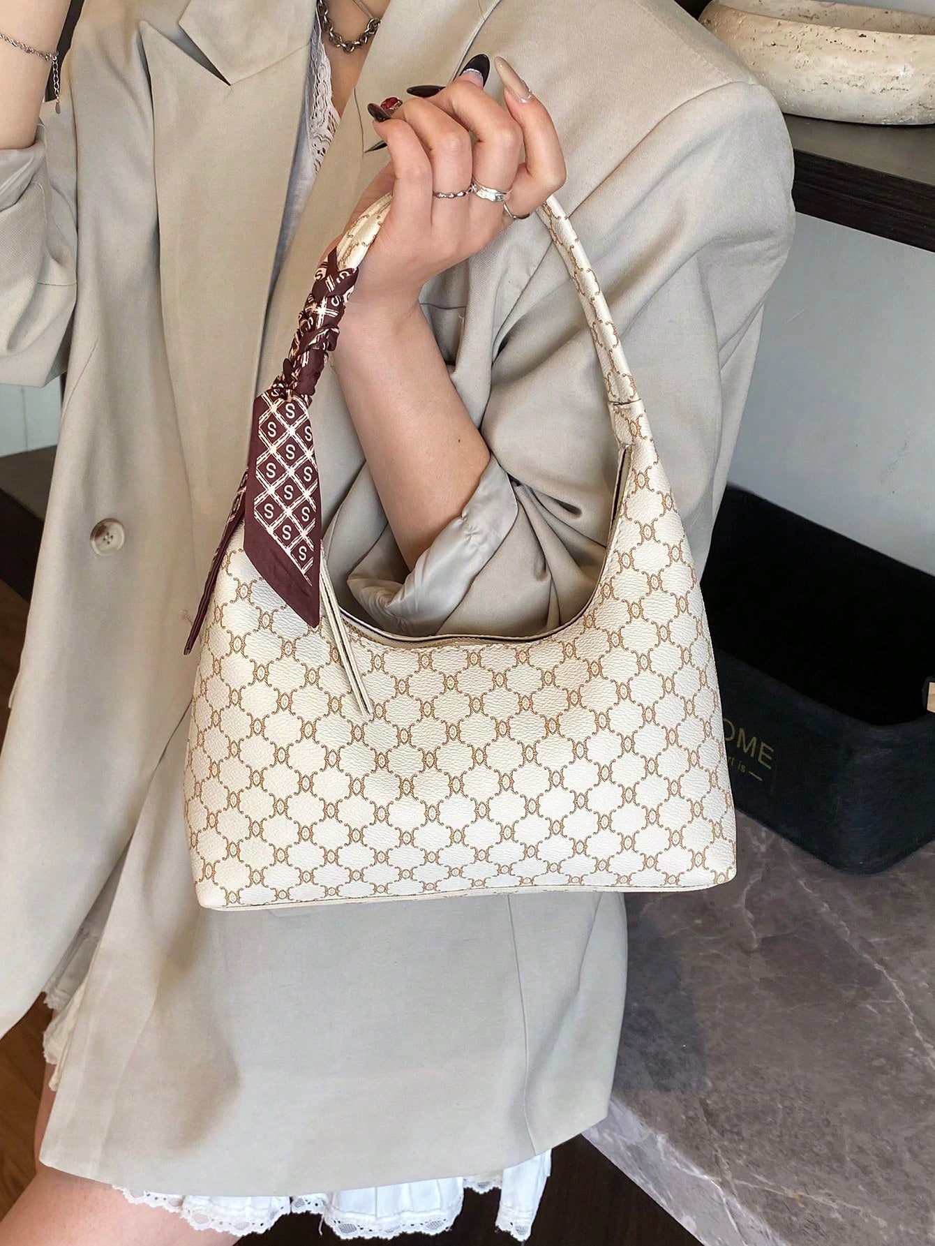 Minimalist Women's Shoulder Bag With Scarf