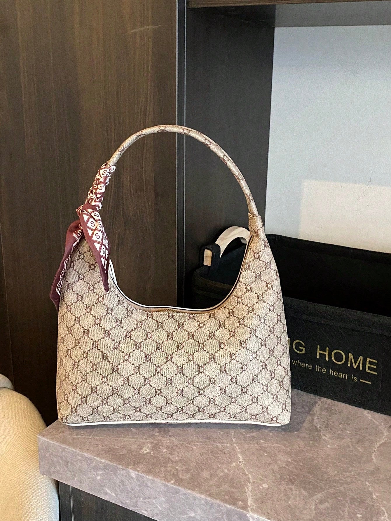 Minimalist Women's Shoulder Bag With Scarf