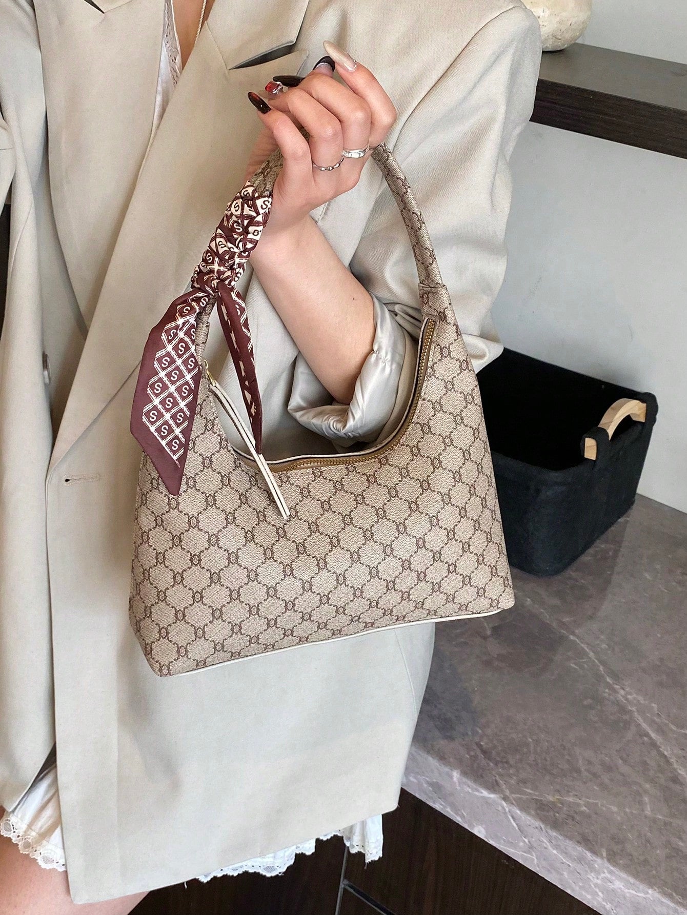 Minimalist Women's Shoulder Bag With Scarf