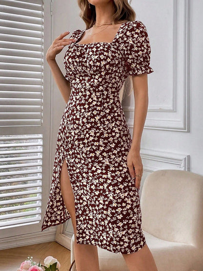 Breezaya Women's Random Printed Simple Daily Short-Sleeved Square Neck Dress Vacation Beach Outfit