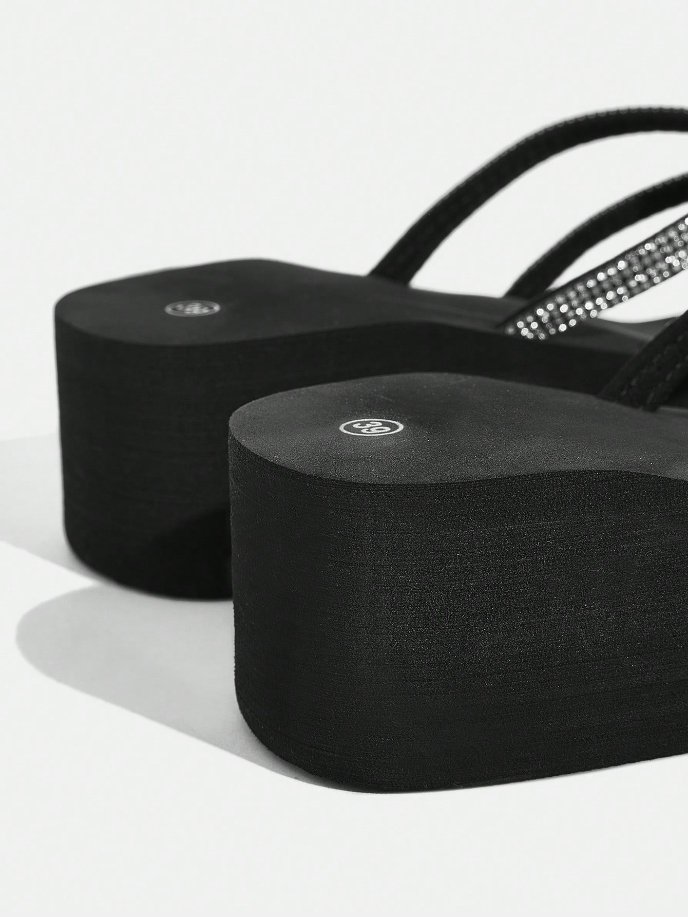 Fashionable Black Rhinestone Decorated Slippers For Women Vacation Shoes Summer Back To School Shoes College Student Shoes Spring Shoes Spring Break Easter For Casual Beach Style