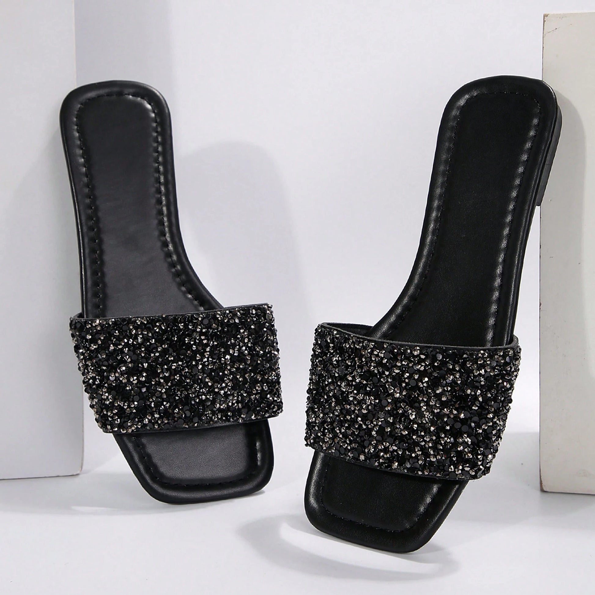 Women's Summer Beach Slippers, Rhinestones, Casual Fashion Slippers, Square Open Toe Flat Sandals, Indoor And Outdoor Valentines