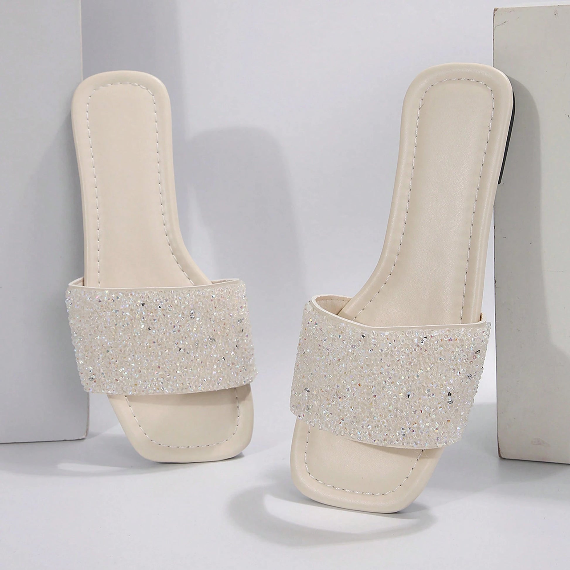 Women's Summer Beach Slippers, Rhinestones, Casual Fashion Slippers, Square Open Toe Flat Sandals, Indoor And Outdoor Valentines