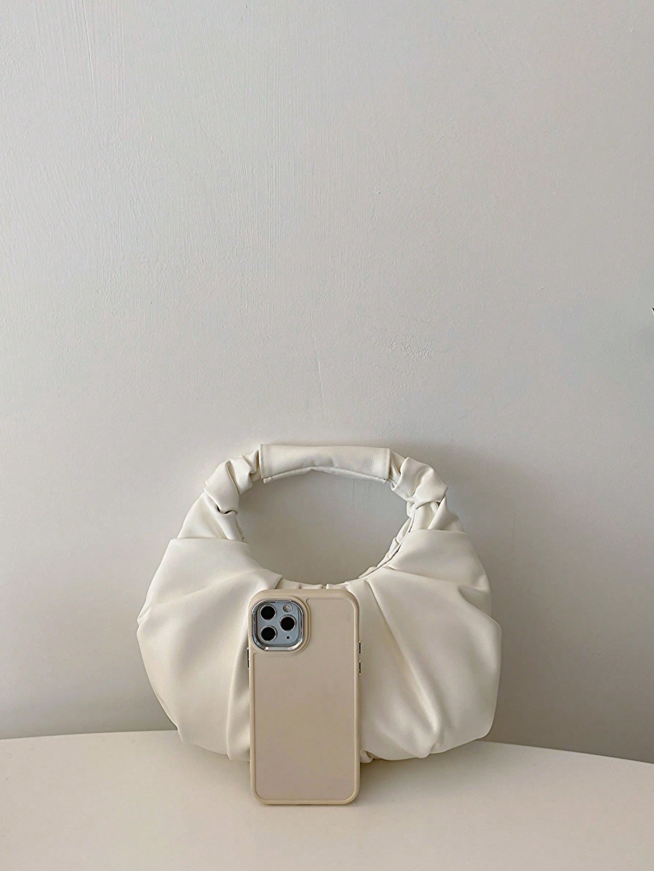 2024 New Style Cloud-Shaped Ruched Orange Bag, Handheld Bag, Versatile Casual Women's Bag, Crescent-Shaped Clutch Bag