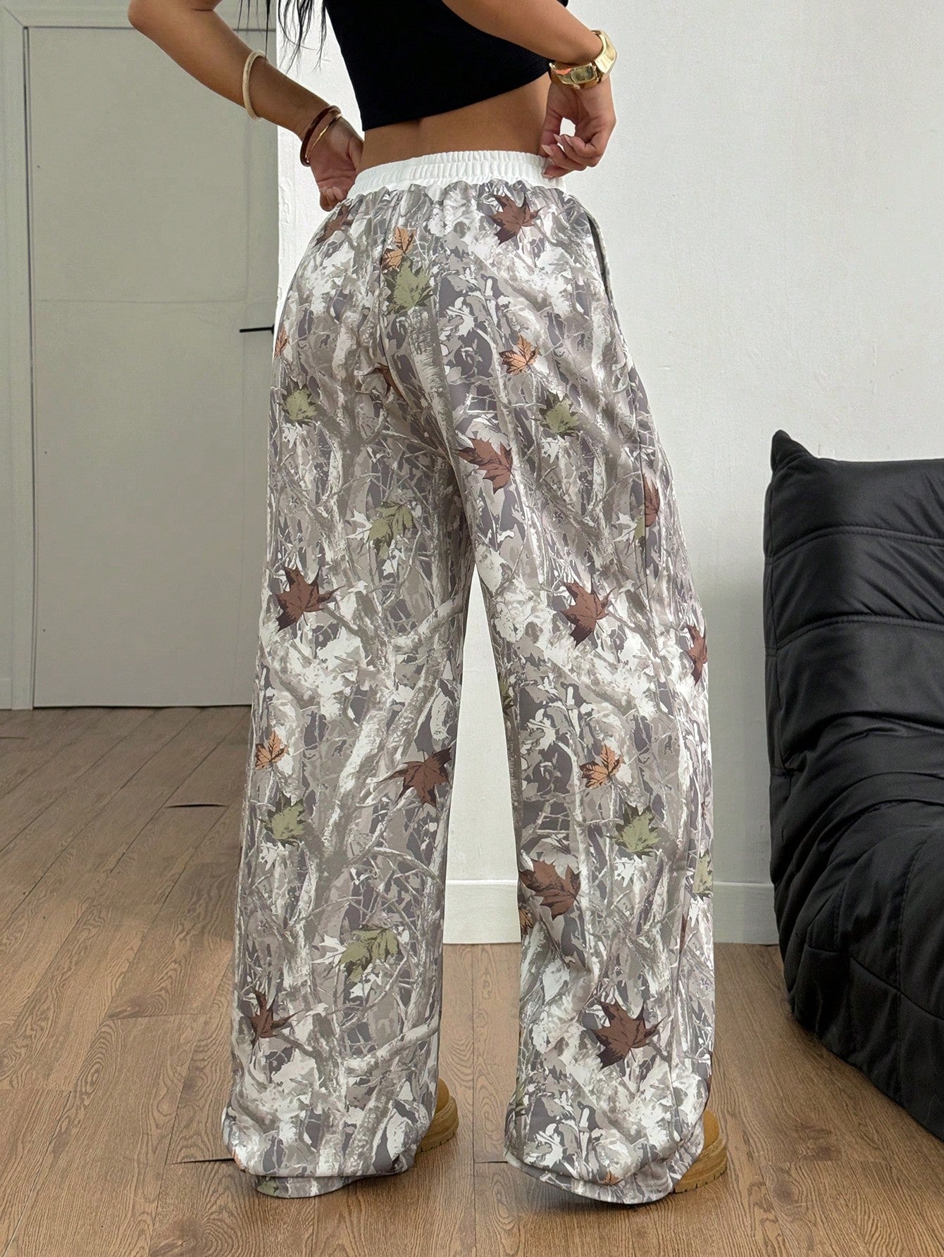 Coolane Women's Casual Knitted Long Pants With Autumn Leaf Print And Zipper Detail