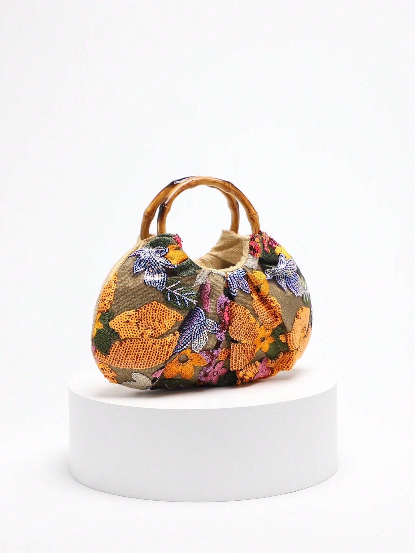 2024 Spring New Arrival Women Handbag, One Piece Of Solid Color Pearl Glossy PU Cloud Bag, Fashionable And Concise Stitching Design With Elegant Elegant For Lady, Foldable And Wrinkled Bag Style.