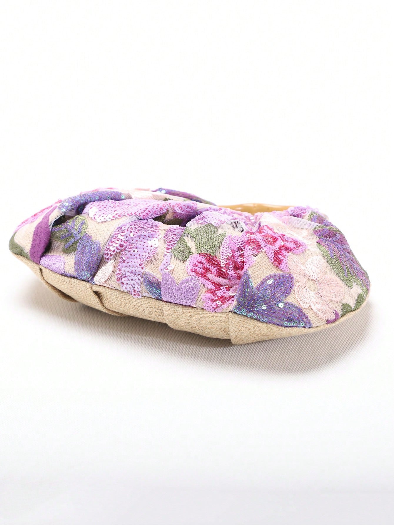 2024 Spring New Arrival Women Handbag, One Piece Of Solid Color Pearl Glossy PU Cloud Bag, Fashionable And Concise Stitching Design With Elegant Elegant For Lady, Foldable And Wrinkled Bag Style.