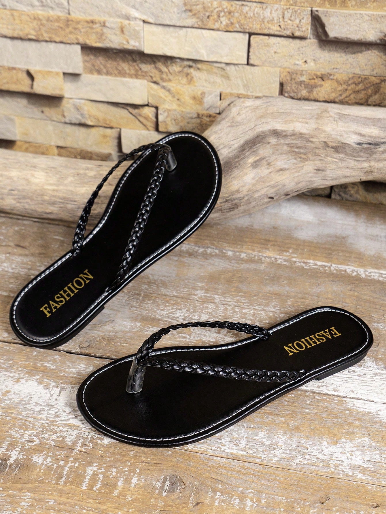 Fashionable Woven Flat Sandals Women's Toe-Strap Flip Flops