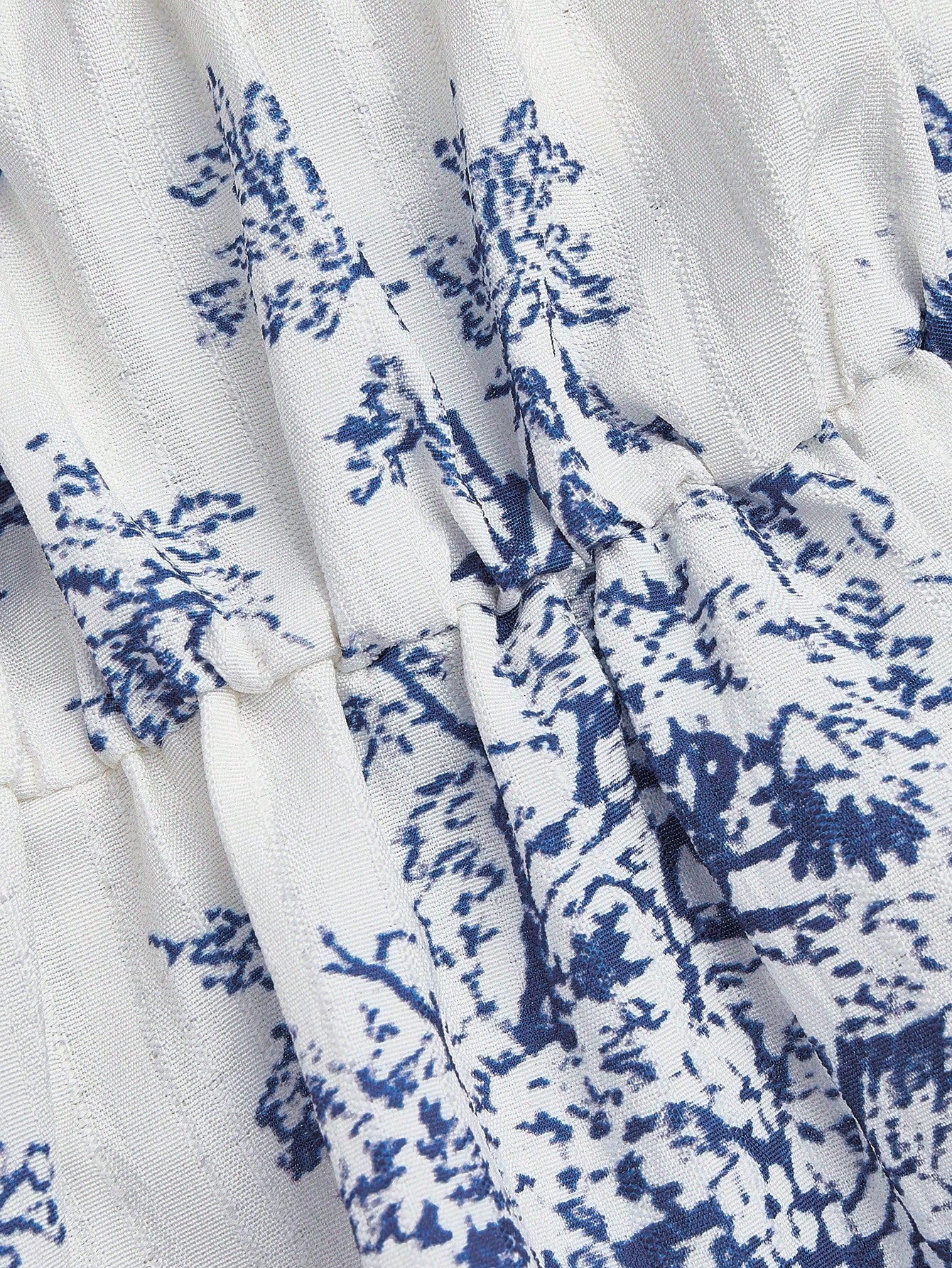 GlowEve Women's Textured Print Fitted Camisole, Elegant For Vacation, Commute, And Daily Wear