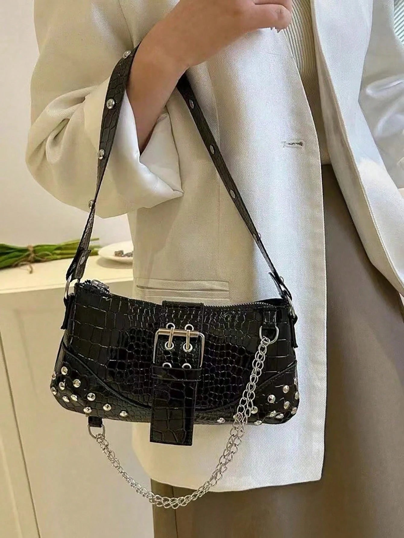 2024New Women's Underarm Bag, European And American Style Vintage Rivet Motorcycle Bag With Pleat Detail Crescent Solid Shoulder And Crossbody Bag For Women