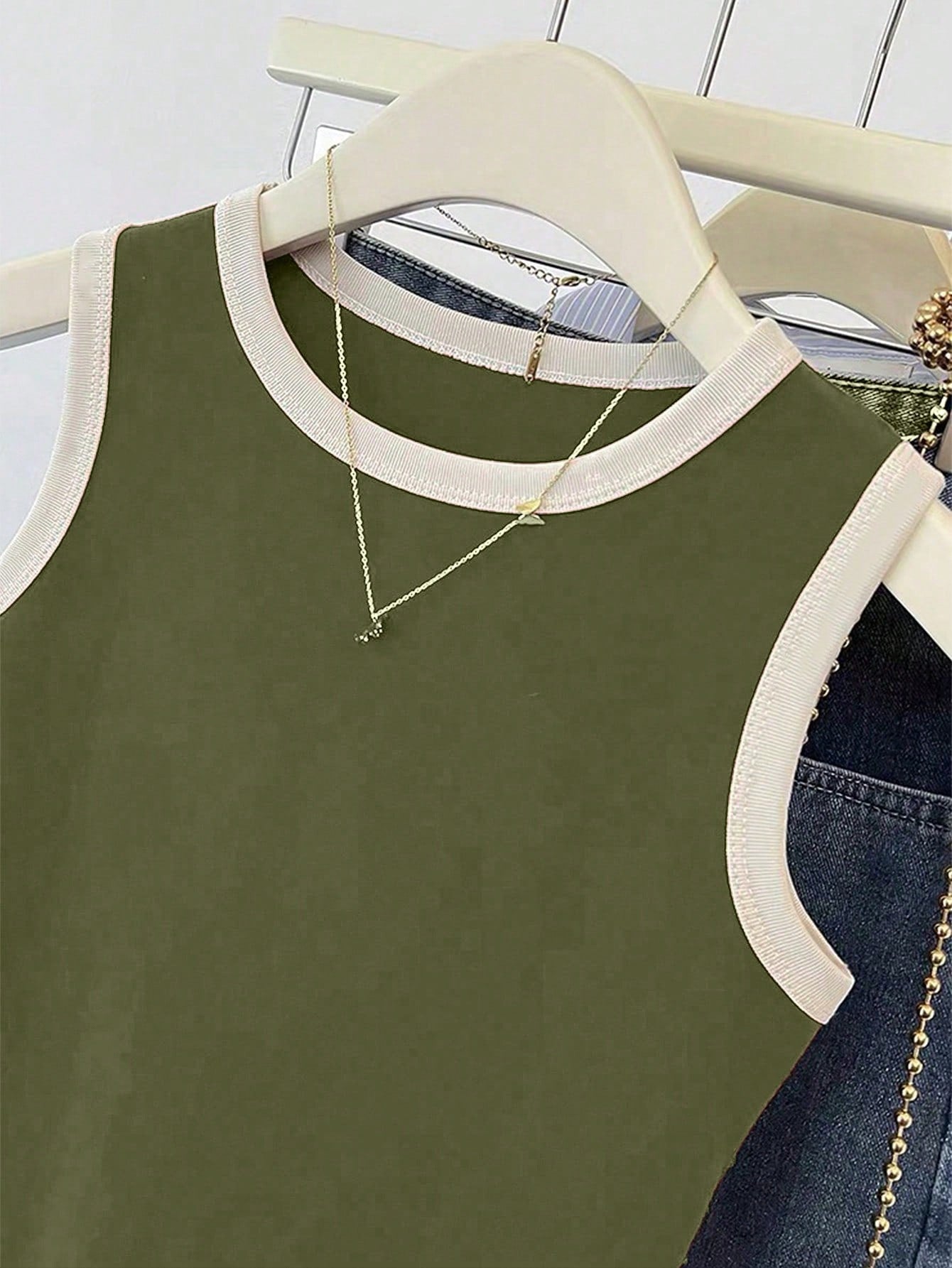 SHEIN Women's Contrast Binding Red Camisole Top