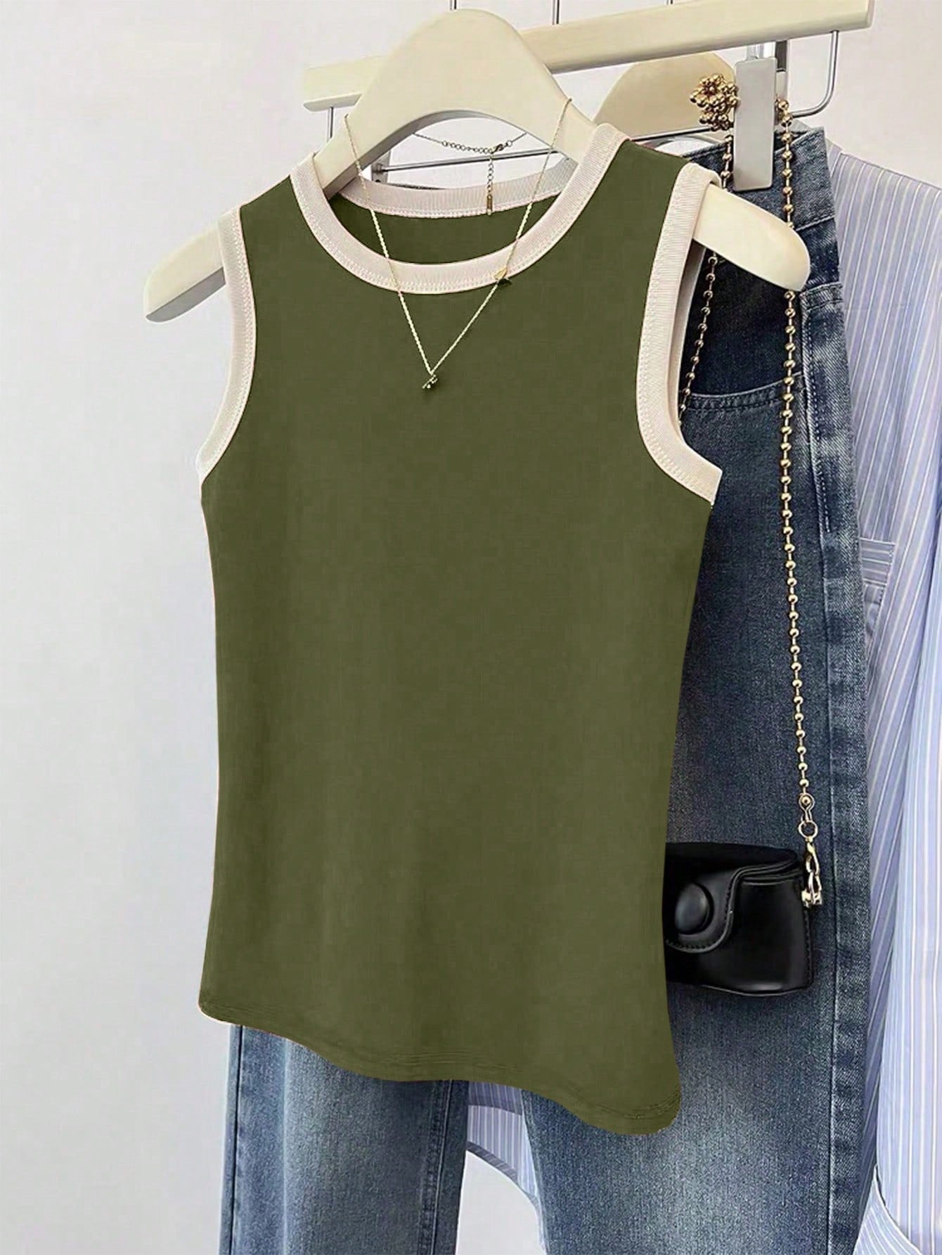 SHEIN Women's Contrast Binding Red Camisole Top