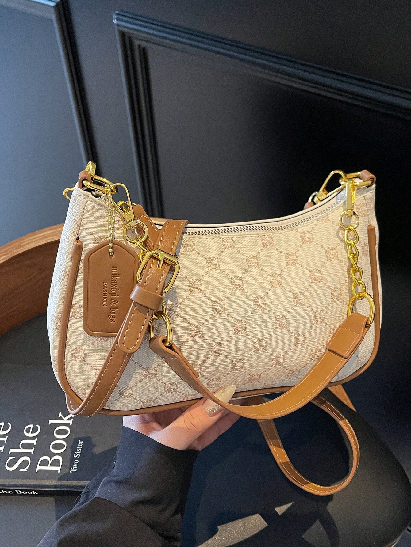 1pc Solid Color PU Leather Shoulder Bag For Women, Versatile Crossbody Bag For Commuting, Adjustable Shoulder Strap