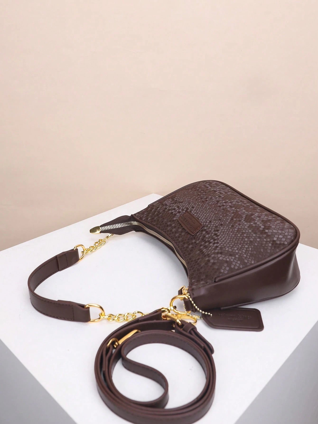 1pc Solid Color PU Leather Shoulder Bag For Women, Versatile Crossbody Bag For Commuting, Adjustable Shoulder Strap