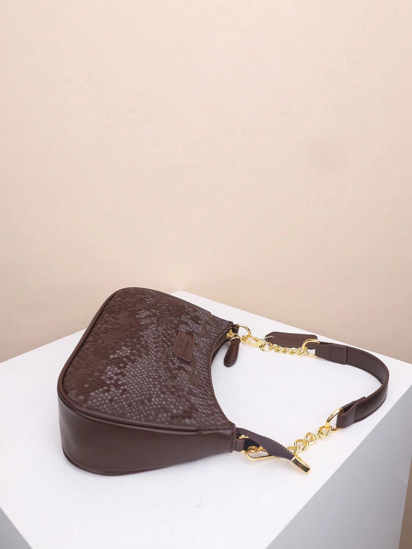 1pc Solid Color PU Leather Shoulder Bag For Women, Versatile Crossbody Bag For Commuting, Adjustable Shoulder Strap