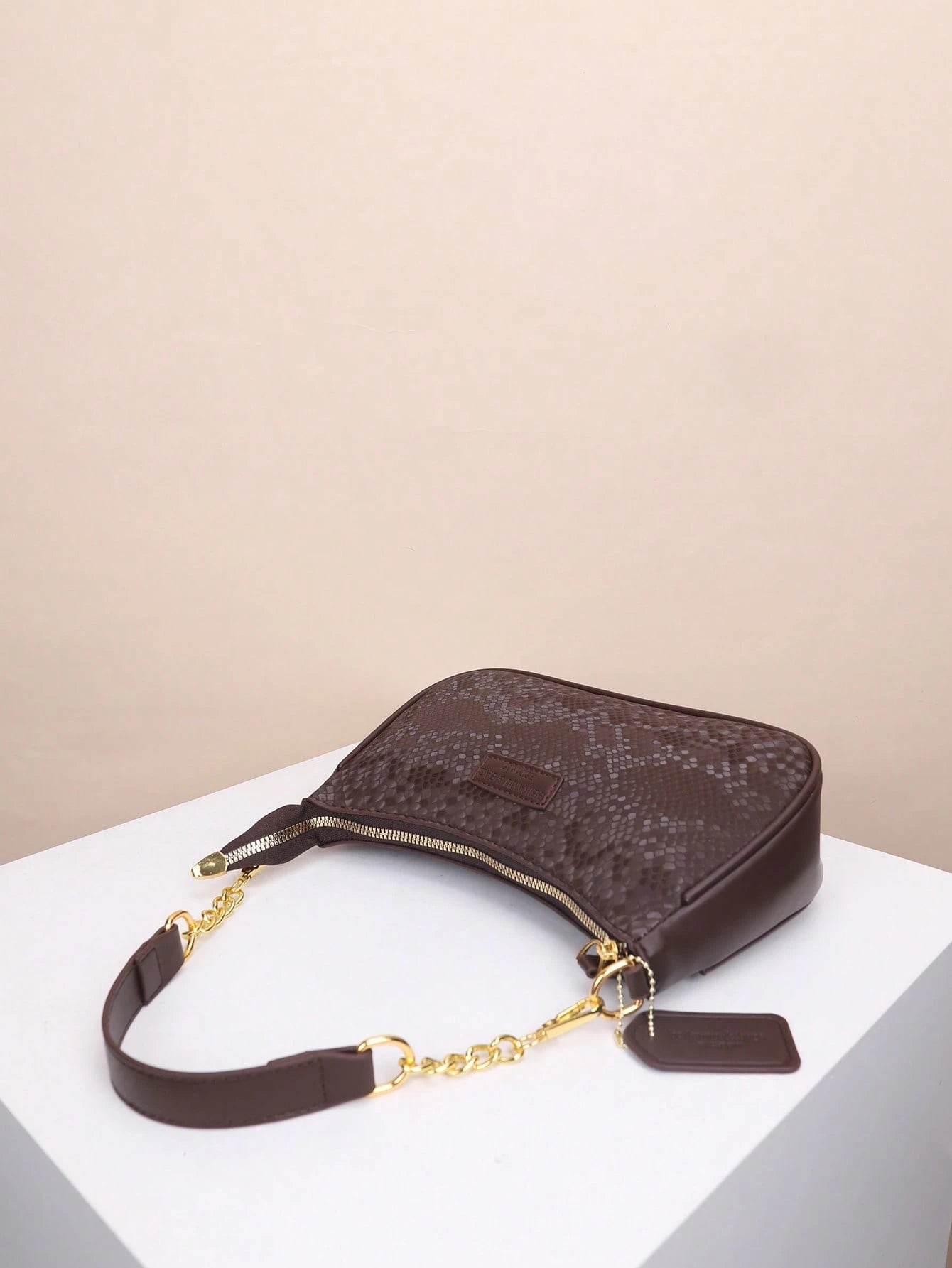 1pc Solid Color PU Leather Shoulder Bag For Women, Versatile Crossbody Bag For Commuting, Adjustable Shoulder Strap