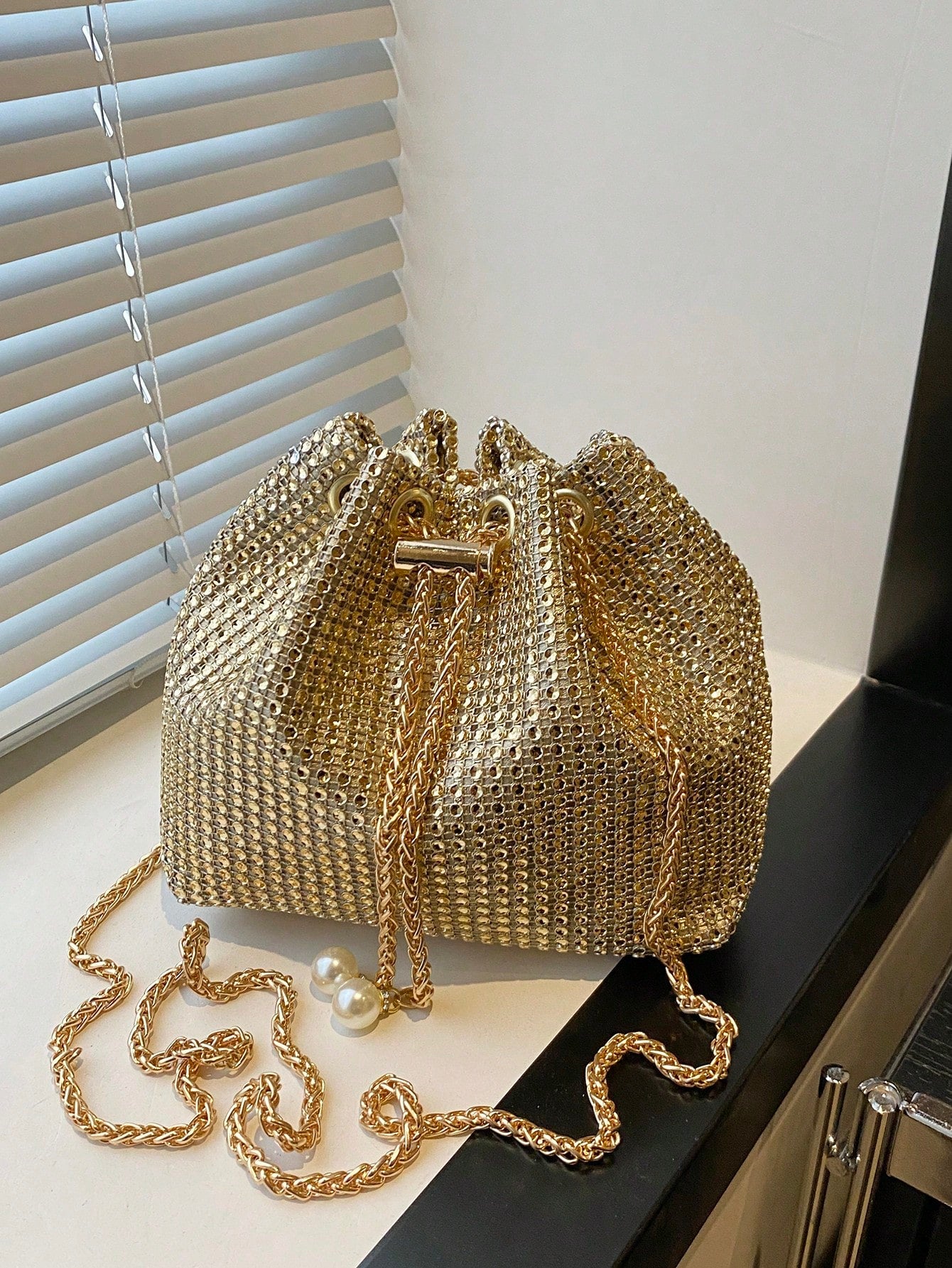 Fashion Solid Color Hollow Out Woven Chain Drawstring Mini Crossbody Bucket Bag