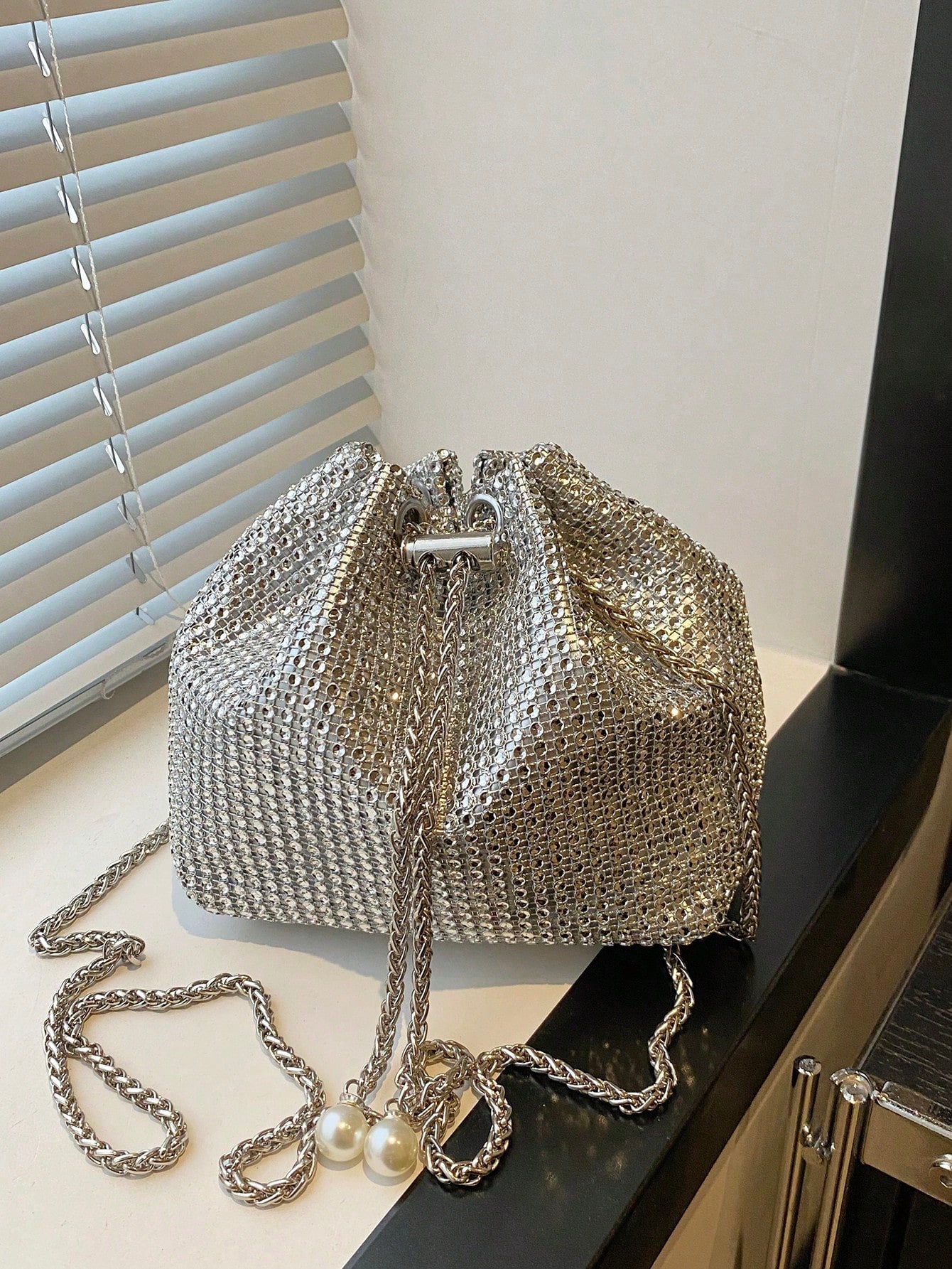 Fashion Solid Color Hollow Out Woven Chain Drawstring Mini Crossbody Bucket Bag