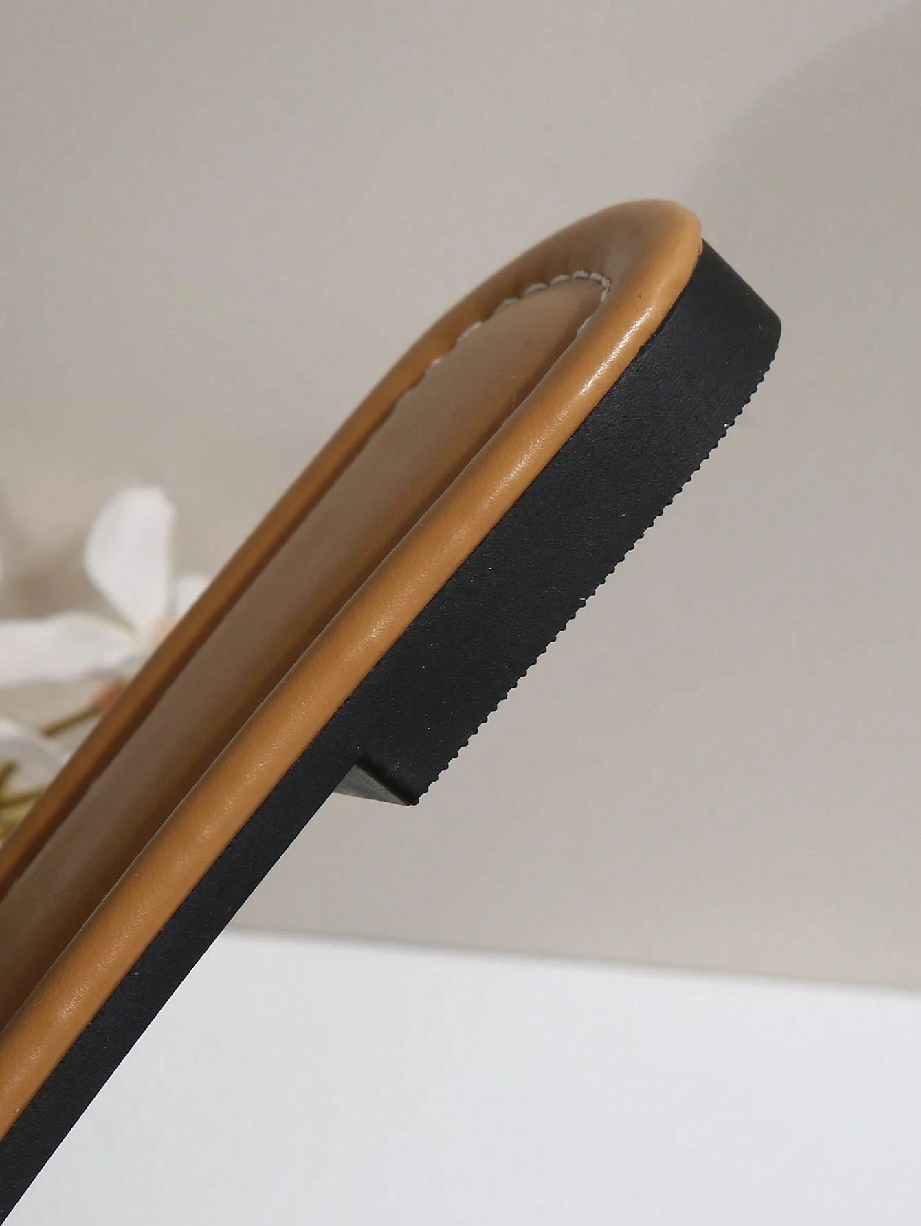 New Plus Size Luxury Anti-Slip Square Toe Mule Rhinestone & Pearl Embellished Fashion Versatile Women Beach Vacation Sandals