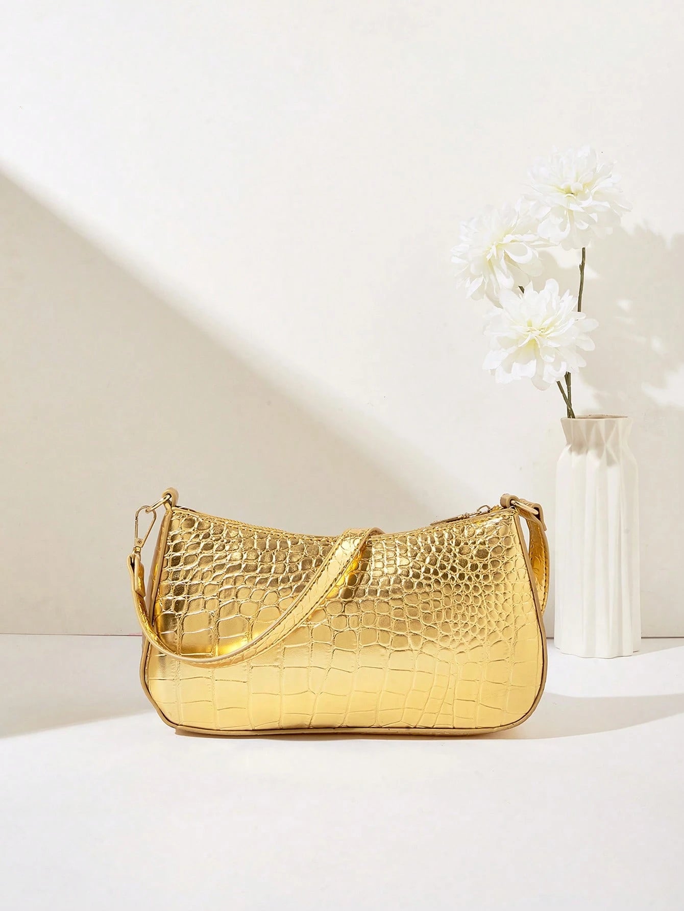 Women's Fashion Solid Color Crocodile Pattern Baguette Shoulder Bag