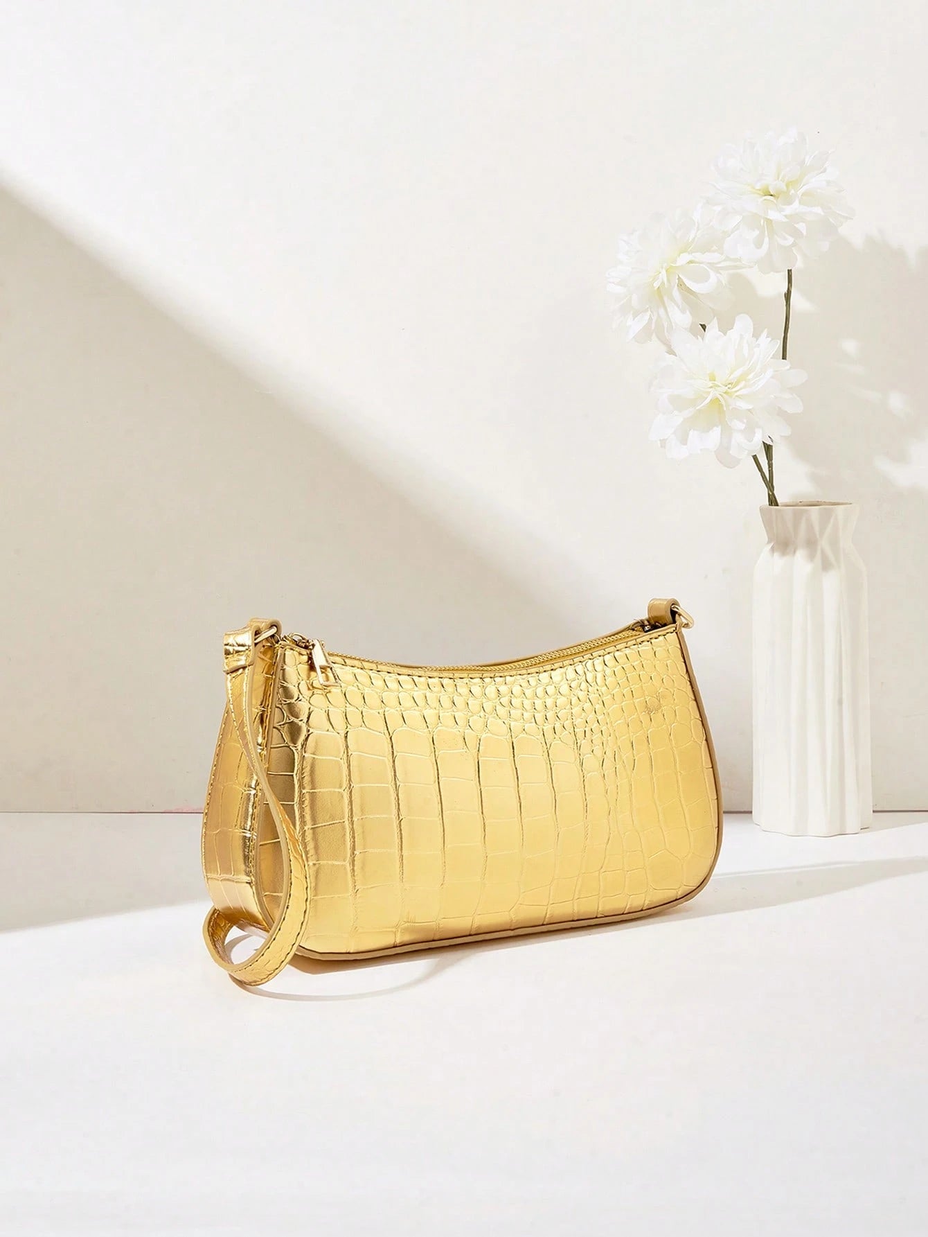 Women's Fashion Solid Color Crocodile Pattern Baguette Shoulder Bag