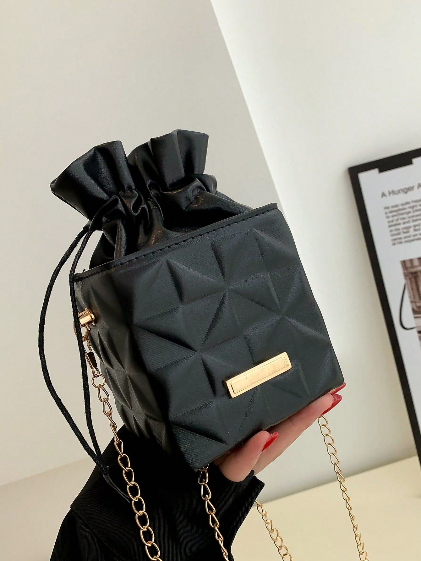 Women's Drawstring Closure Square Mini Chain Crossbody Bag