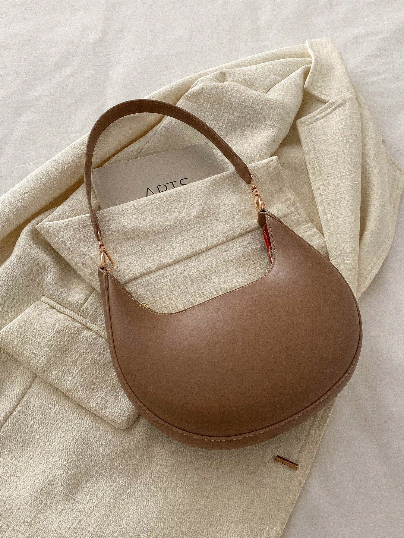 1pc Coffee Brown Crescent-Shaped PU Leather Shoulder Bag, Fashion Simple Solid Color Women Underarm Bag, Autumn/Winter