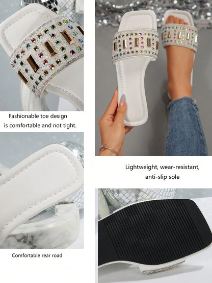 New Plus Size Luxury Anti-Slip Square Toe Mule Rhinestone & Pearl Embellished Fashion Versatile Women Beach Vacation Sandals