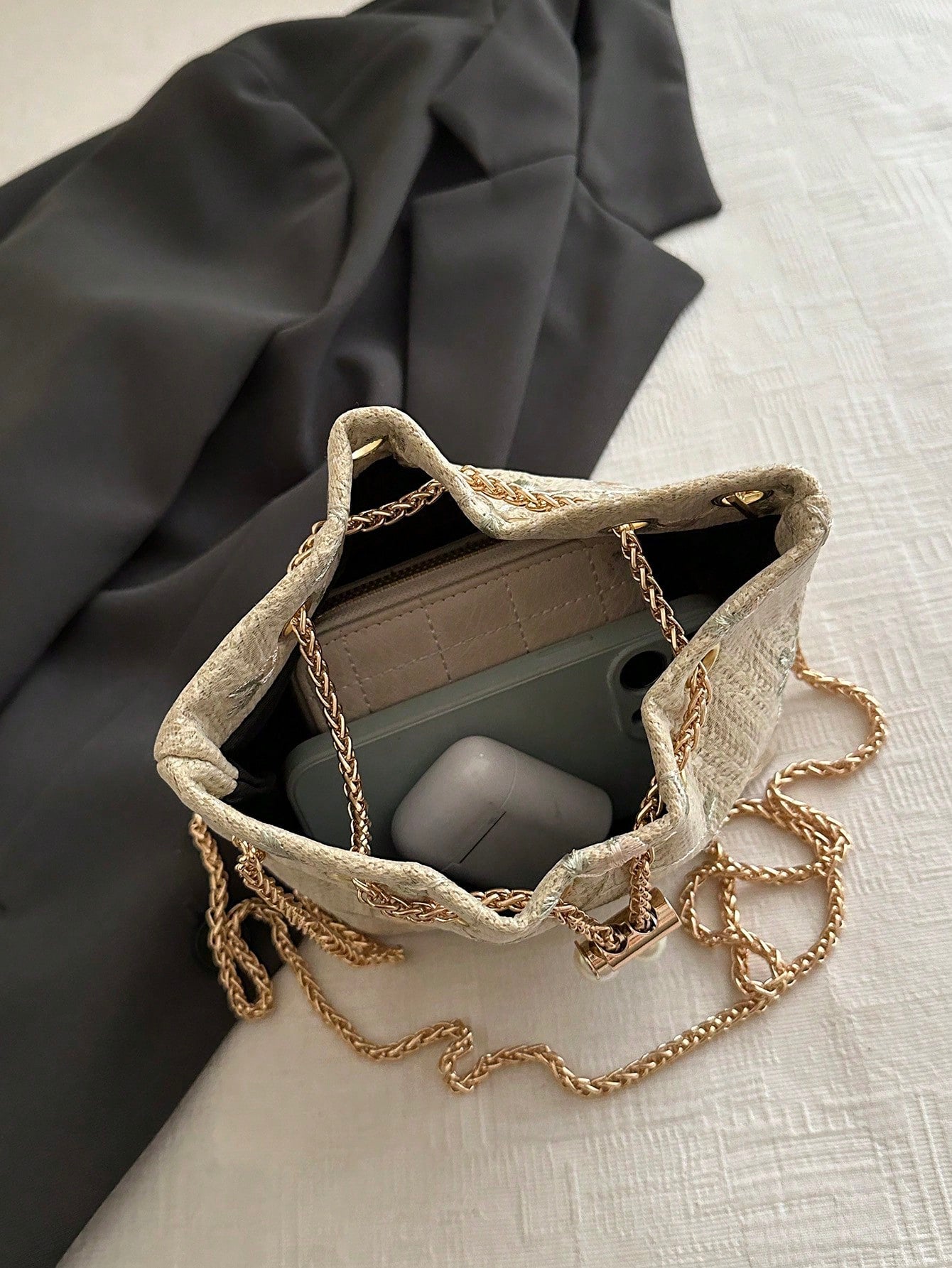 Fashion Solid Color Hollow Out Woven Chain Drawstring Mini Crossbody Bucket Bag