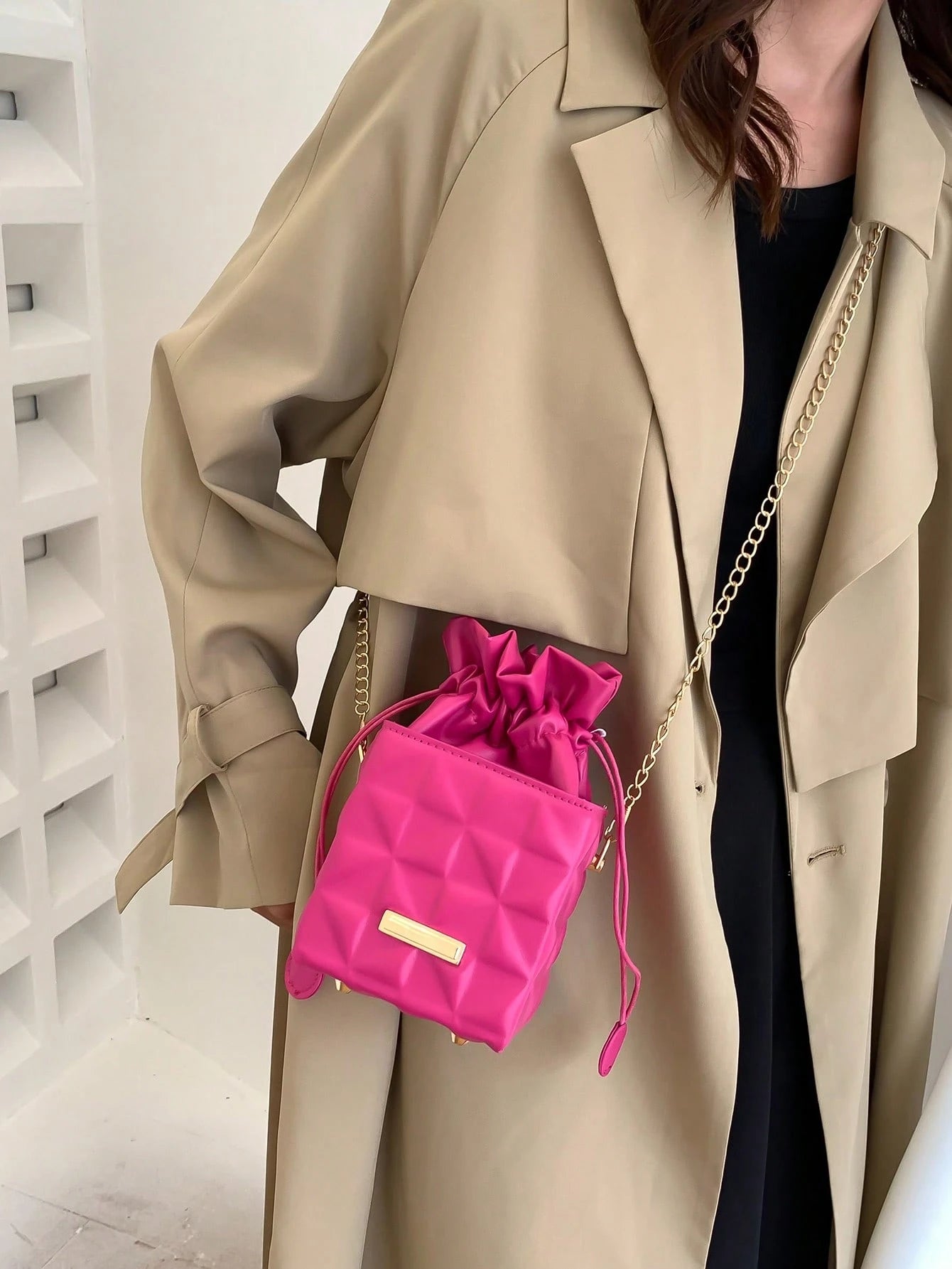 Women's Drawstring Closure Square Mini Chain Crossbody Bag