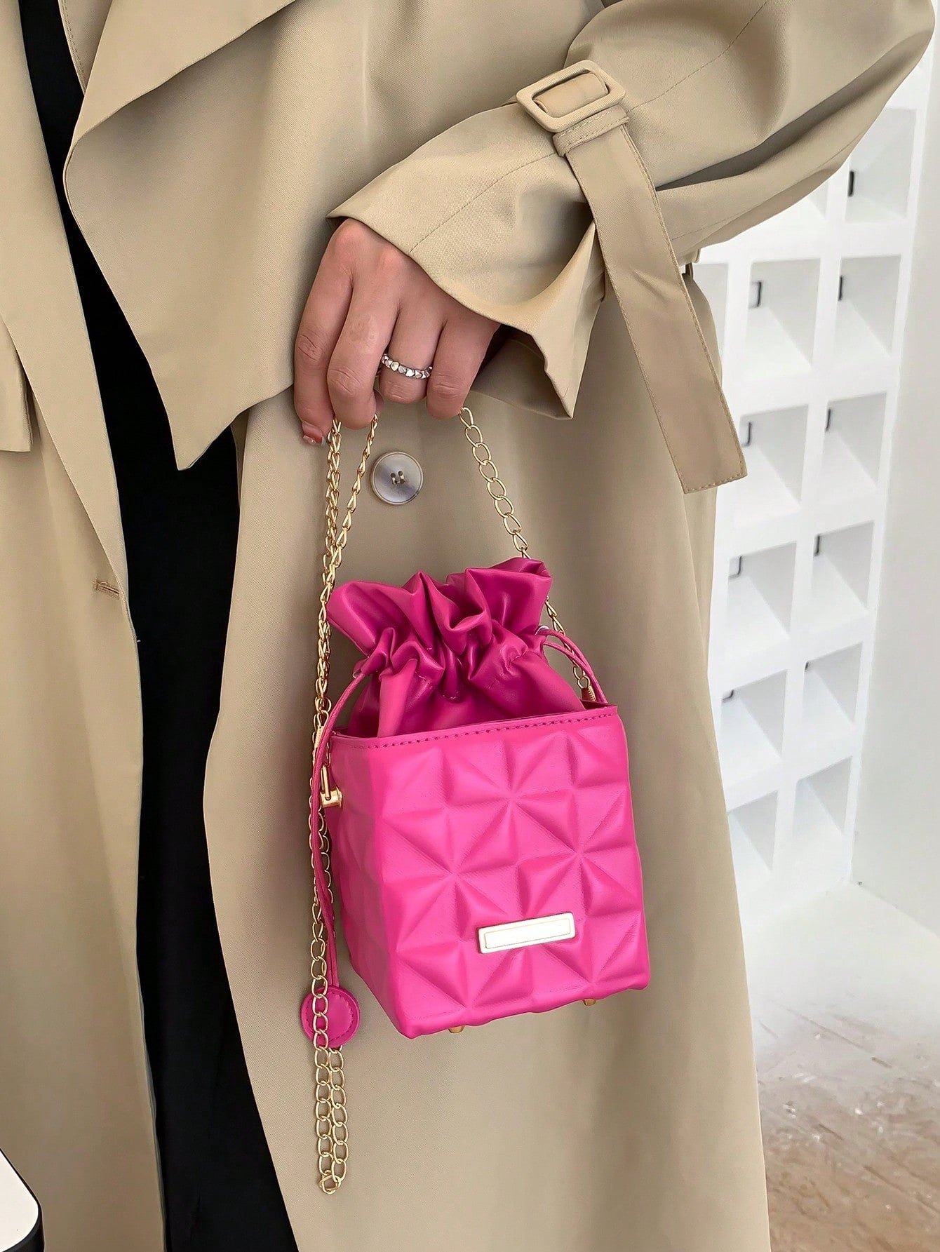 Women's Drawstring Closure Square Mini Chain Crossbody Bag