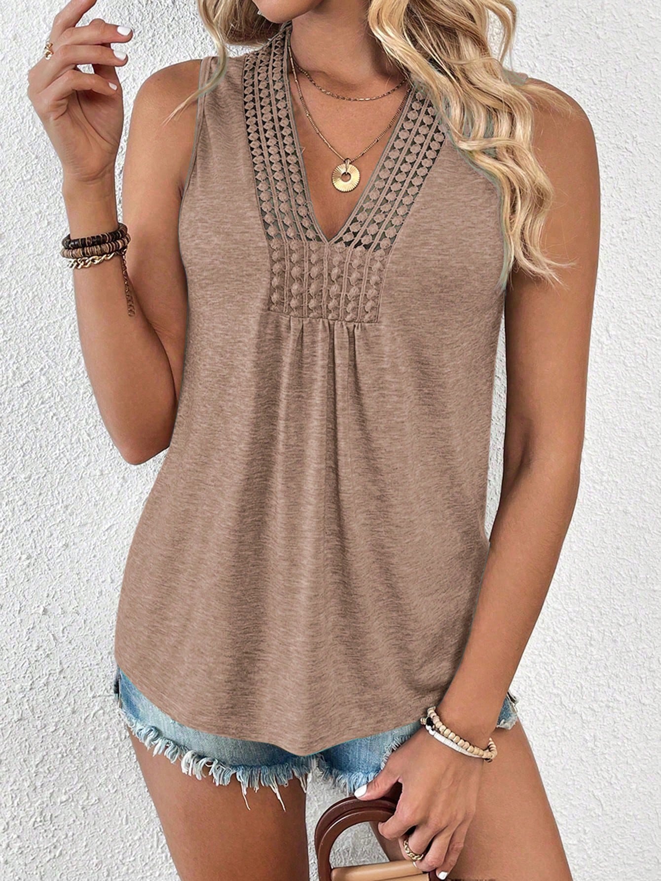 EMERY ROSE Summer V-Neck Contrast Guipure Lace Knitted Tank Top