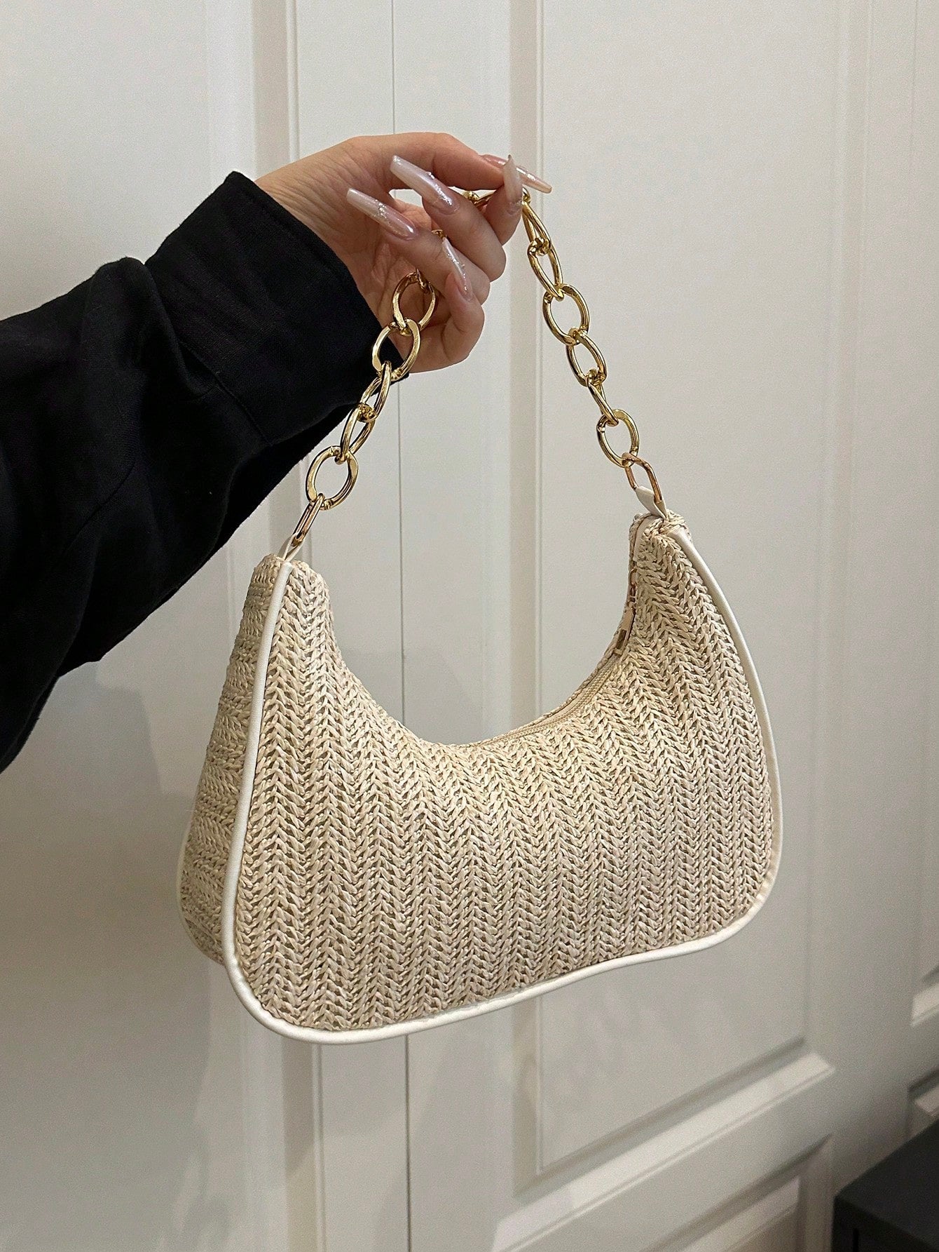 Fashionable Solid-Color Metal Chain Straw Crescent Moon Tote Bag, Women's Multi-Purpose Handbag, Clutch, Beach Bag, Casual Straw Handbag, Phone Pouch