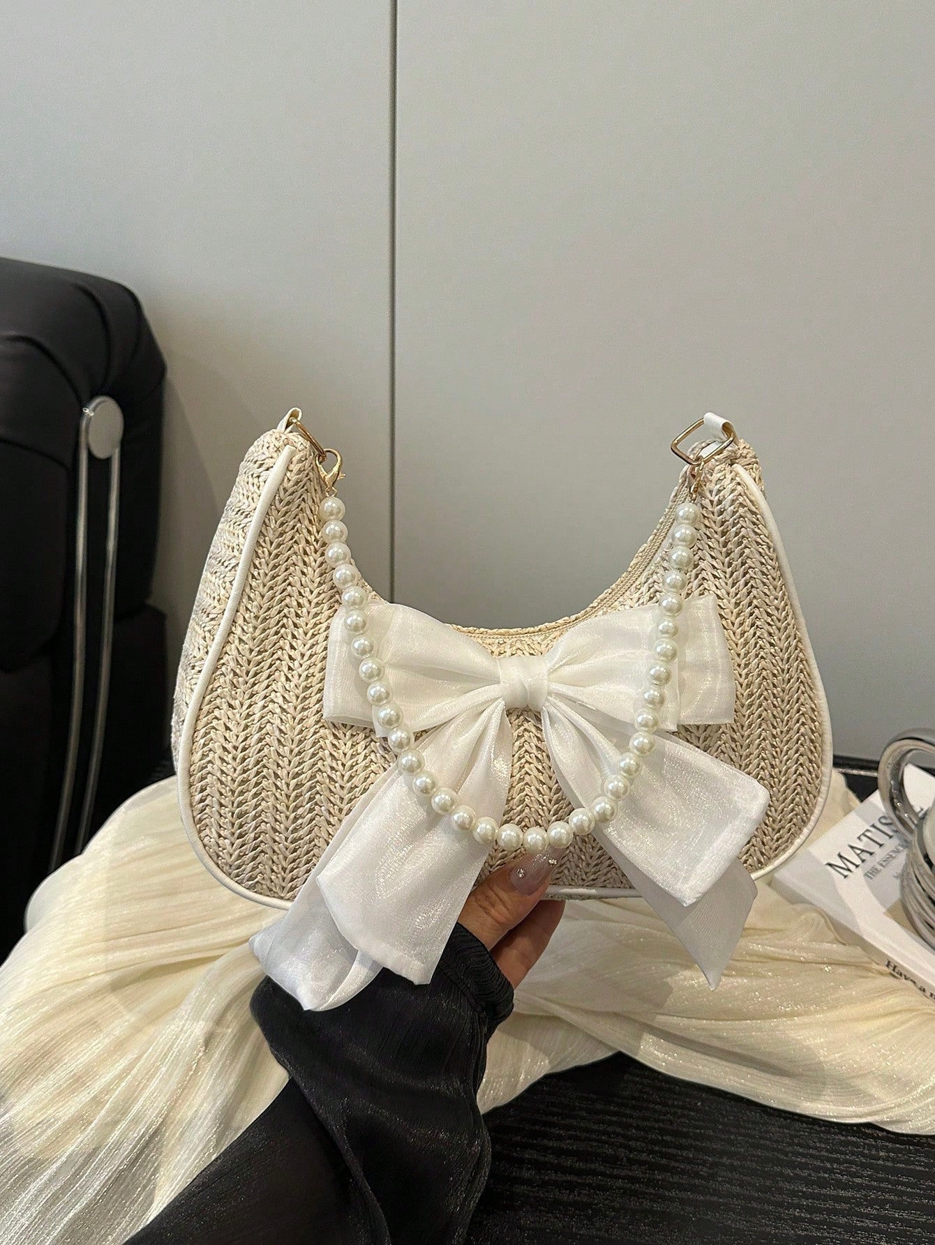 Fashionable Solid-Color Metal Chain Straw Crescent Moon Tote Bag, Women's Multi-Purpose Handbag, Clutch, Beach Bag, Casual Straw Handbag, Phone Pouch