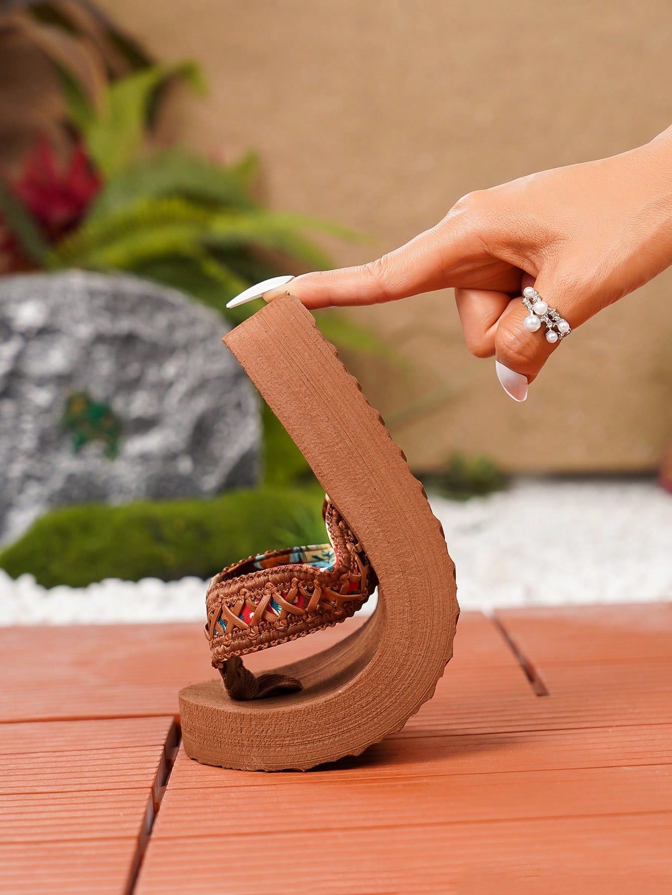 Popular Women's Fashionable Casual Thong Sandals, Lightweight And Comfortable Summer Outdoor White Flip Flops