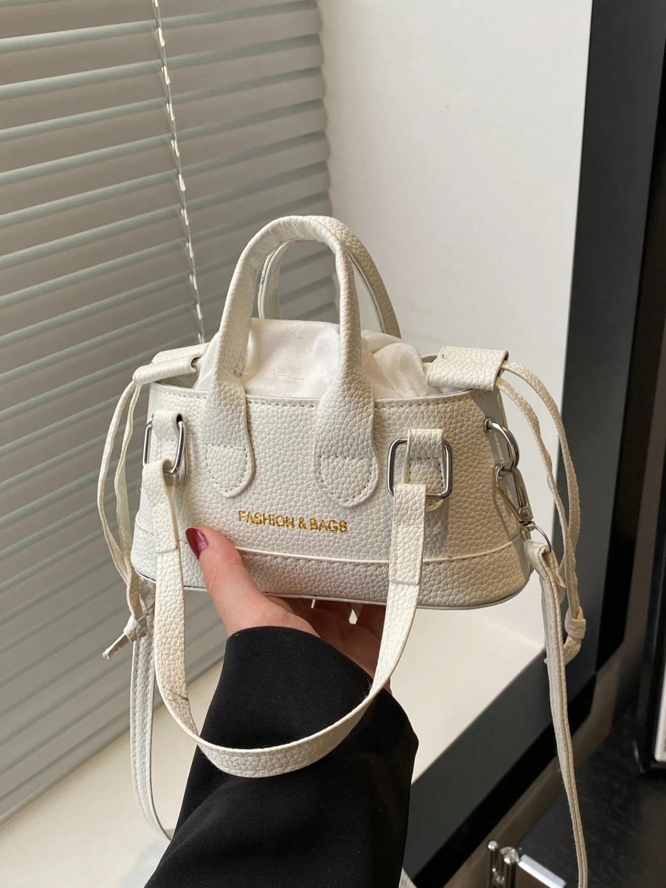 Crocodile Embossed Bucket Bag Mini Drawstring Design Funky